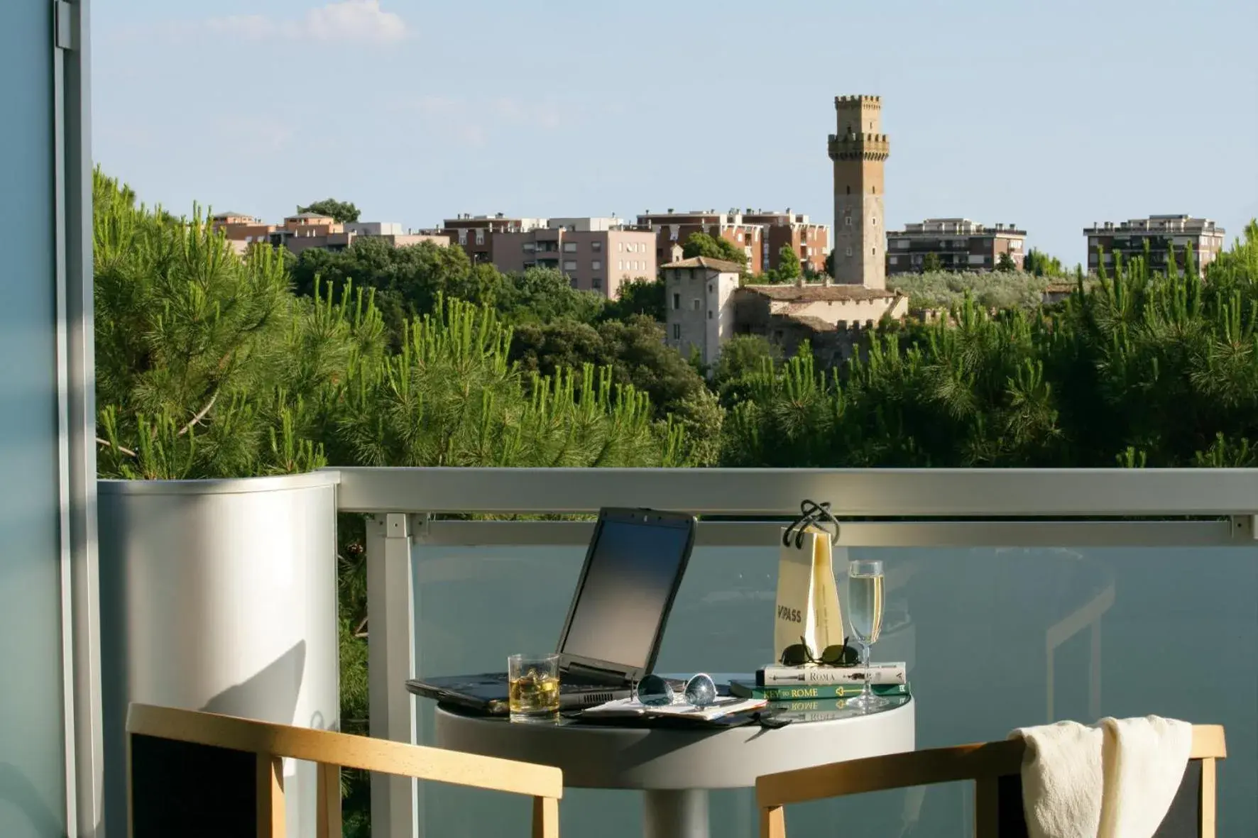 Junior Suite with Balcony in Occidental Aran Park Junior Suite with Balcony in Occidental Aran Park