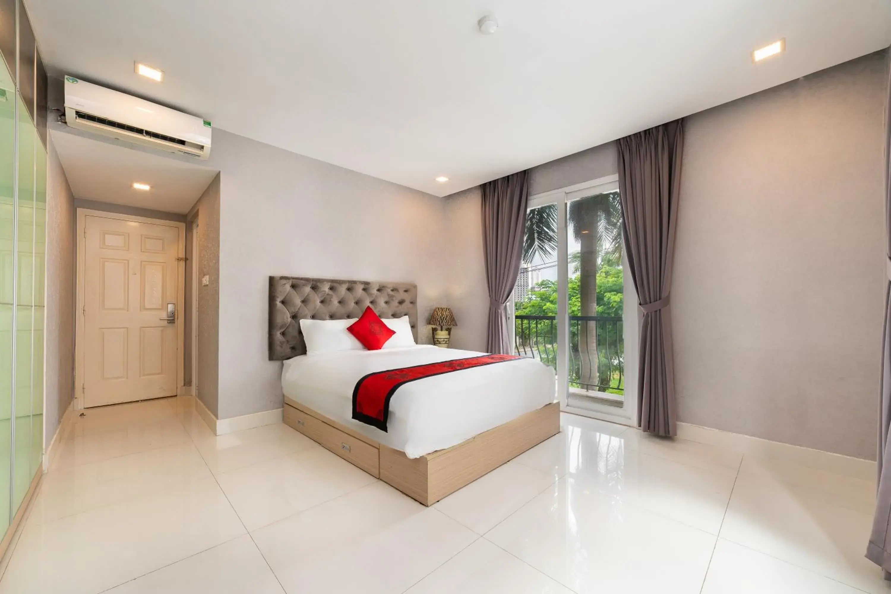 Standard Double Suite in Collection O Sunshine Garden Hotel Standard Double Suite in Collection O Sunshine Garden Hotel