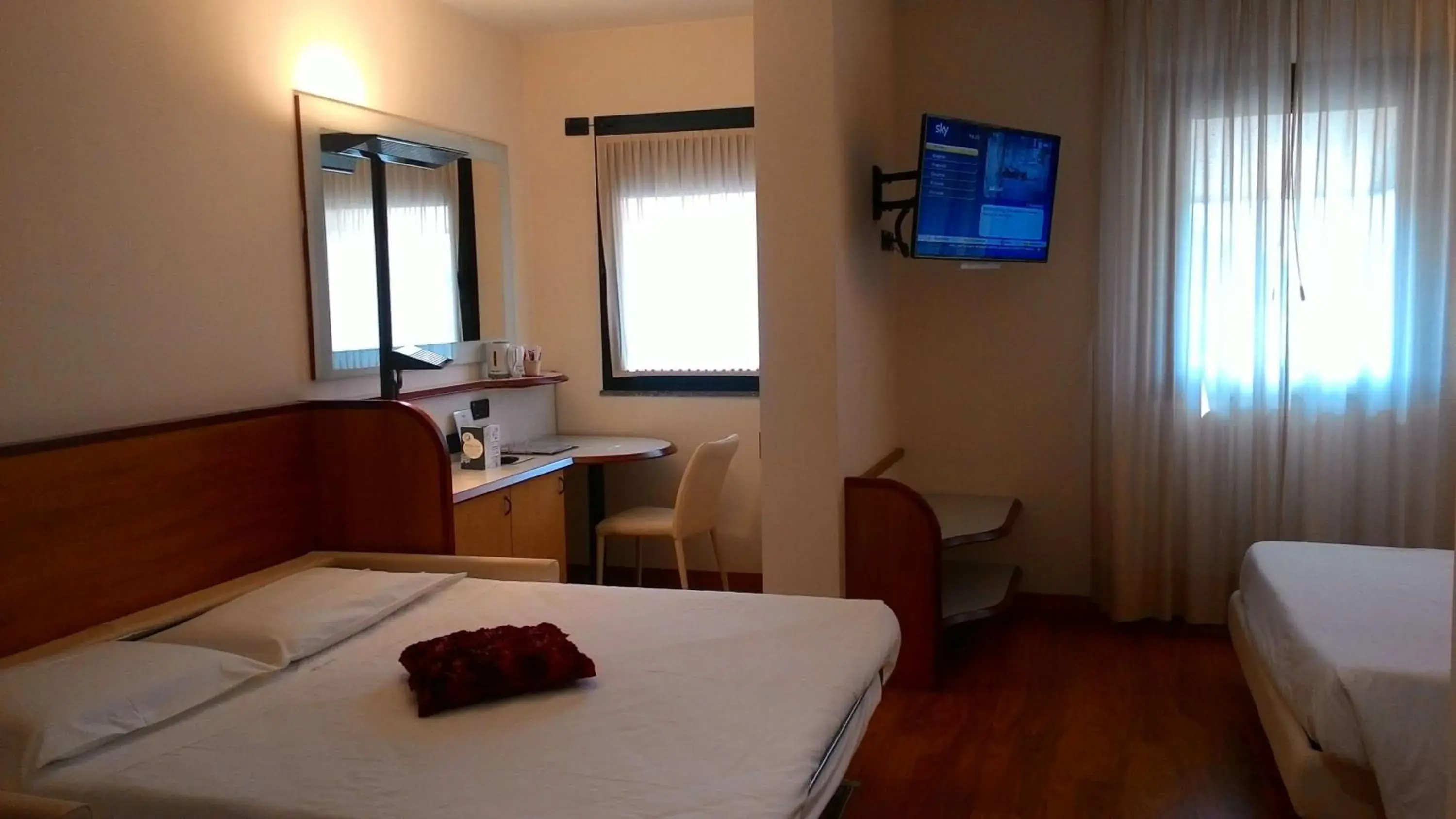 Family King Room with Sofa Bed in Best Western Hotel Solaf Family King Room with Sofa Bed in Best Western Hotel Solaf