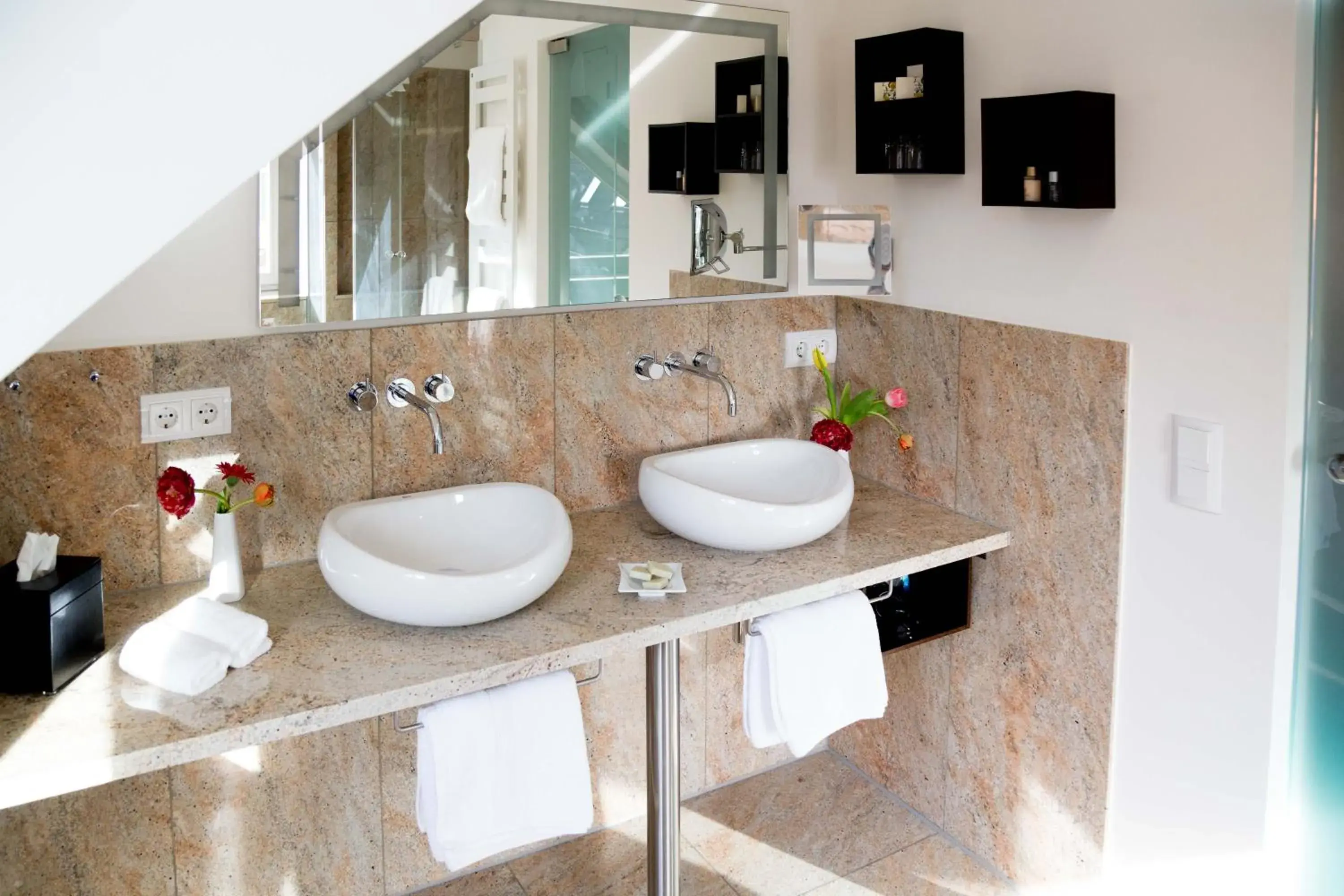 One-Bedroom Suite in Kaiser Kulturhotel One-Bedroom Suite in Kaiser Kulturhotel