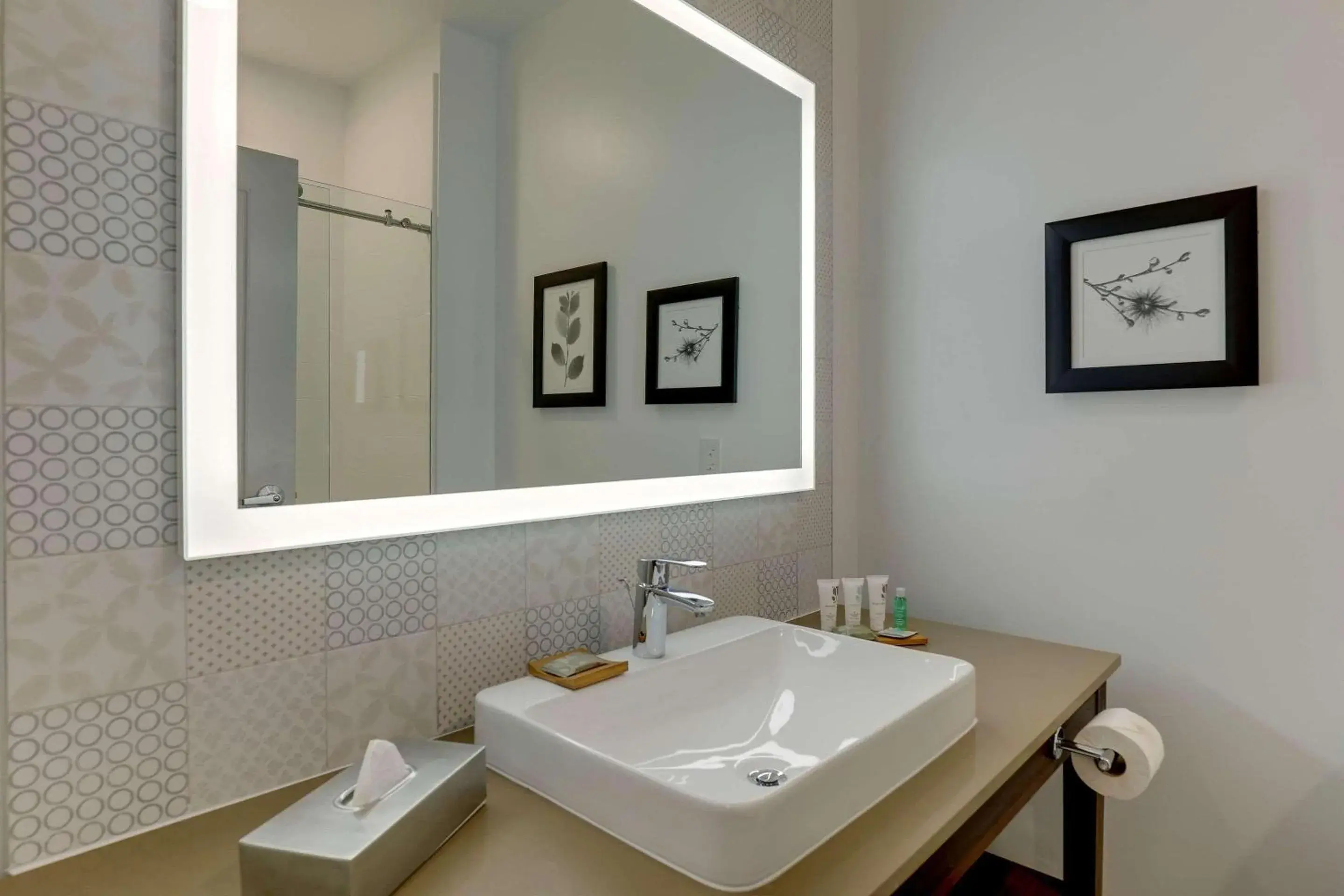 KING BED-STUDIO SUITE-SOFABED-NON SMOKING in Country Inn & Suites by Radisson, Cumming near NorthSide Hospital Forsyth KING BED-STUDIO SUITE-SOFABED-NON SMOKING in Country Inn & Suites by Radisson, Cumming near NorthSide Hospital Forsyth