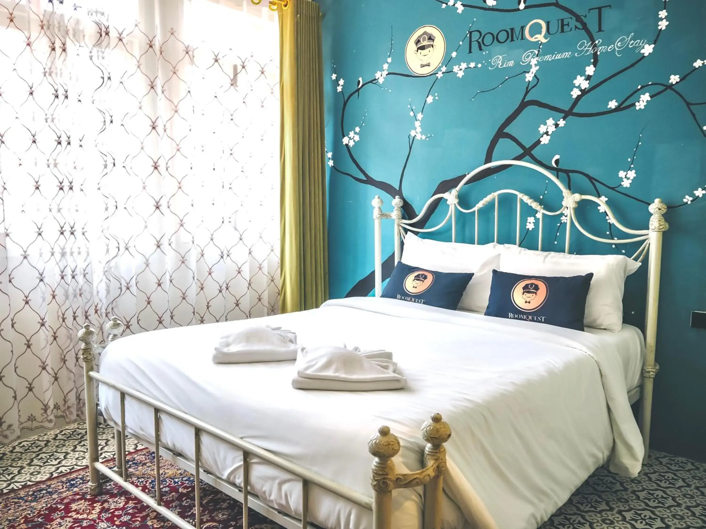 Superior Queen Room in 2499 Heritage Chinatown Bangkok Hotel By RoomQuest Superior Queen Room in 2499 Heritage Chinatown Bangkok Hotel By RoomQuest