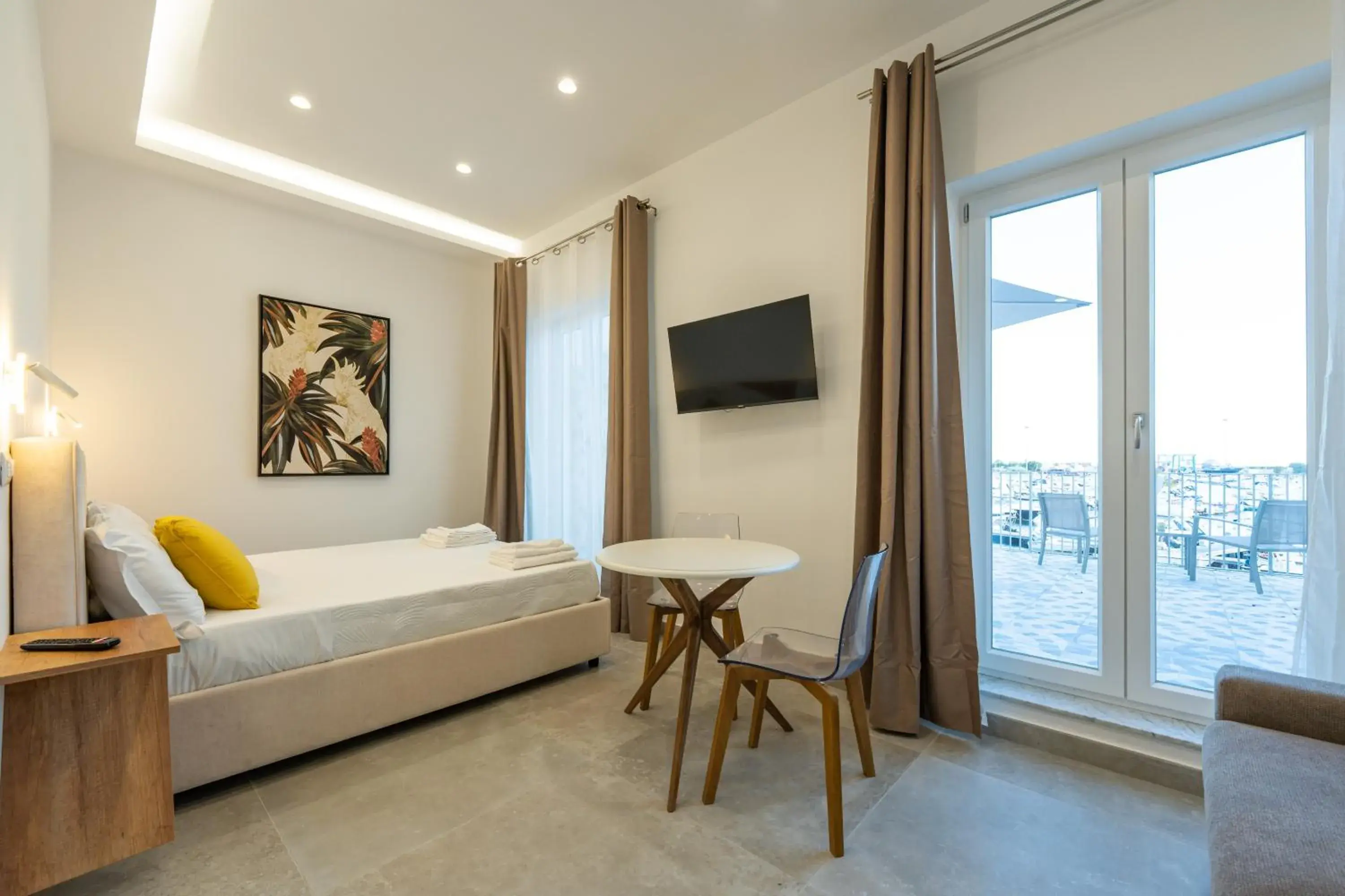 Deluxe Suite with Sea View in Baia Flegrea Meublè Deluxe Suite with Sea View in Baia Flegrea Meublè