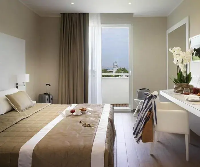 Deluxe Double or Twin Room with Sea View in Hotel Biancamano Deluxe Double or Twin Room with Sea View in Hotel Biancamano