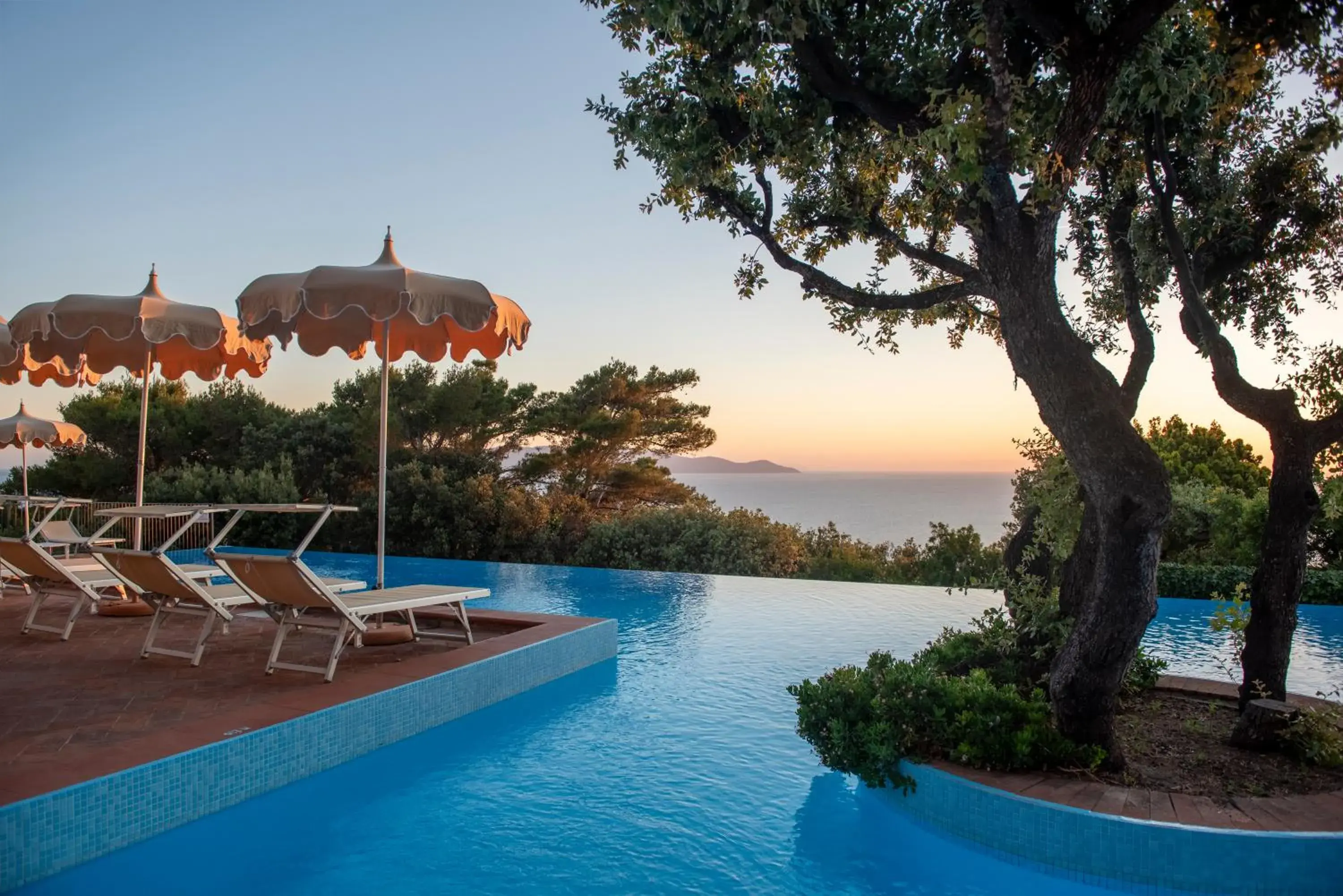 Boutique Hotel Torre Di Cala Piccola Boutique Hotel Torre Di Cala Piccola