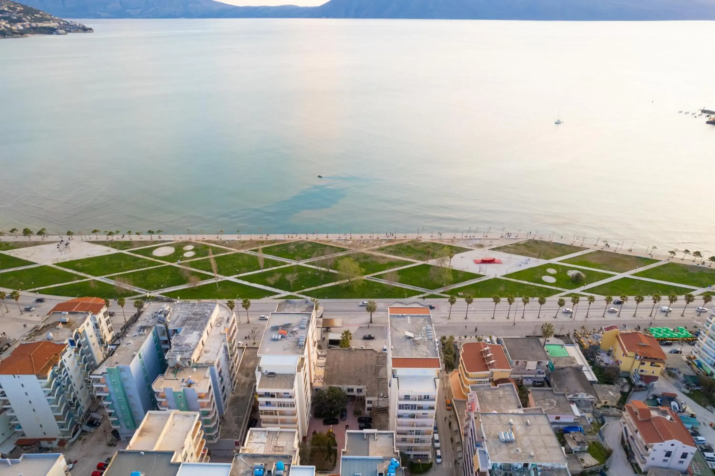 Two-Bedroom Apartment in Palm Side Hotel Two-Bedroom Apartment in Palm Side Hotel