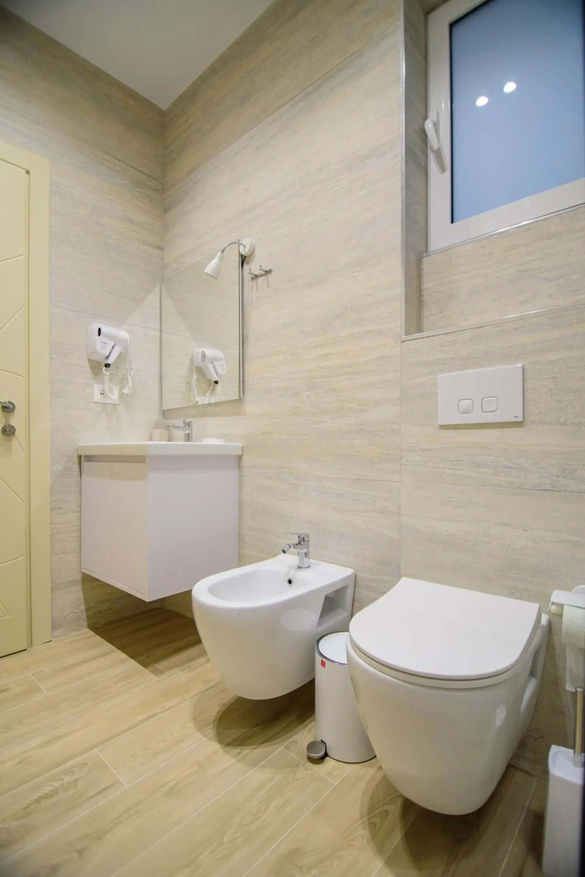 Quadruple Room with Balcony in Palm Side Hotel Quadruple Room with Balcony in Palm Side Hotel