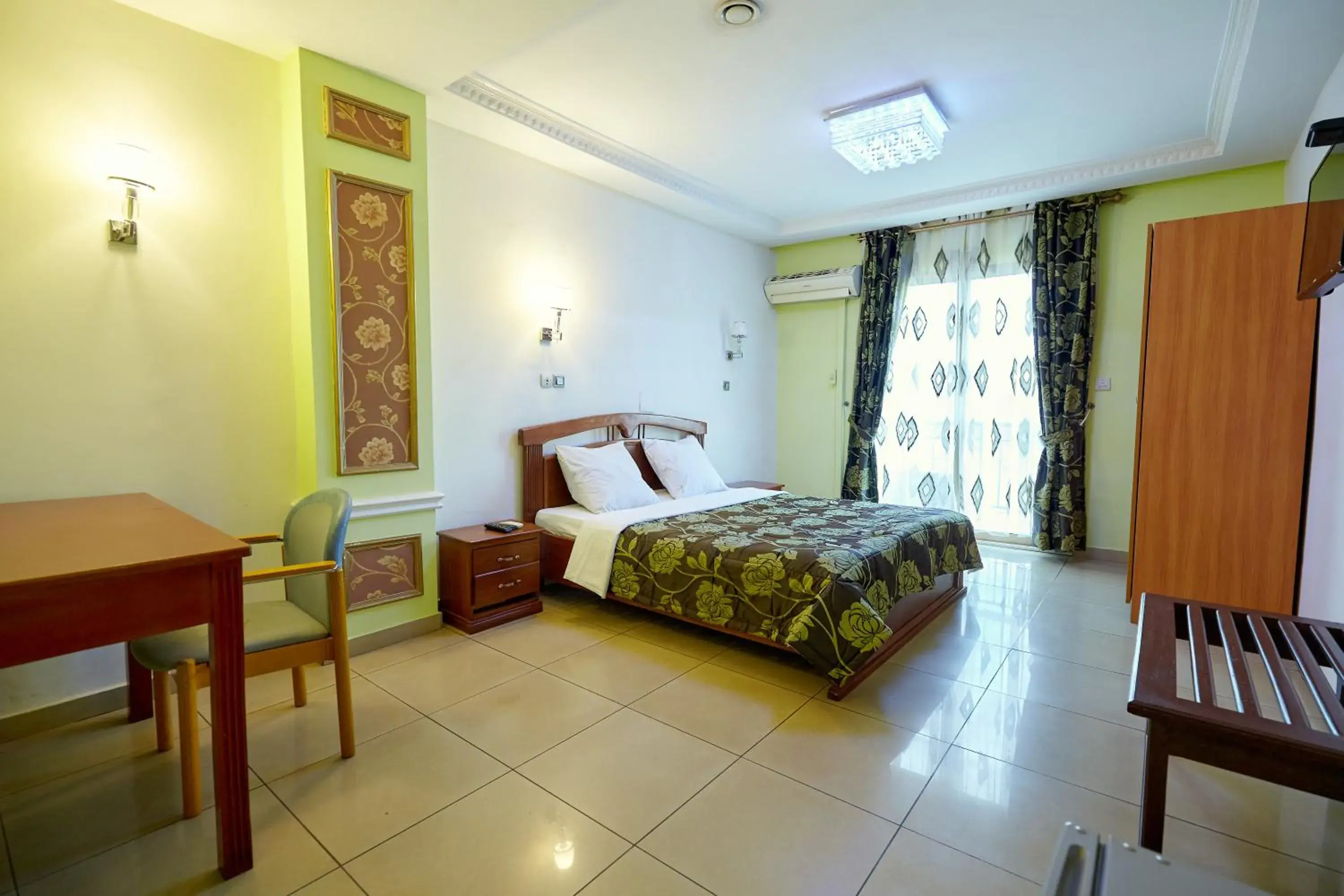 Standard Double Room in FELICIA HOTEL YAOUNDE Standard Double Room in FELICIA HOTEL YAOUNDE