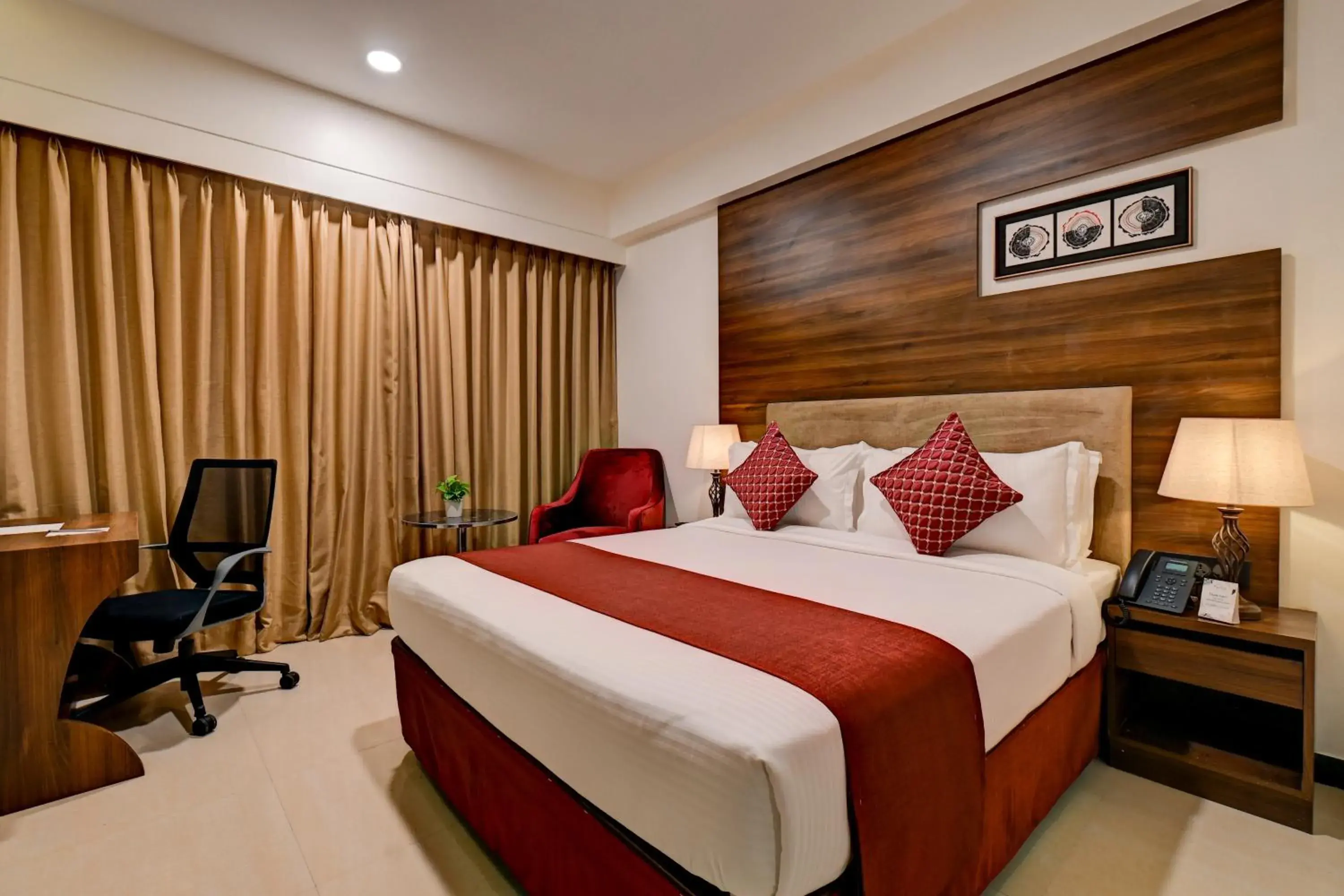 Superior King in Hotel Tip Top International Pune Superior King in Hotel Tip Top International Pune