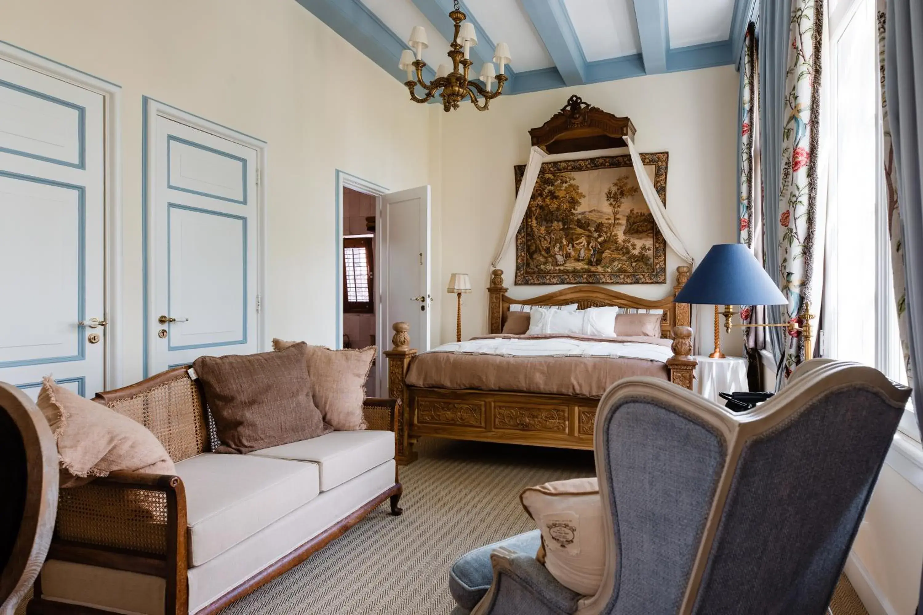 Deluxe Double Room with Bath in Fortuna Spinoza Deluxe Double Room with Bath in Fortuna Spinoza