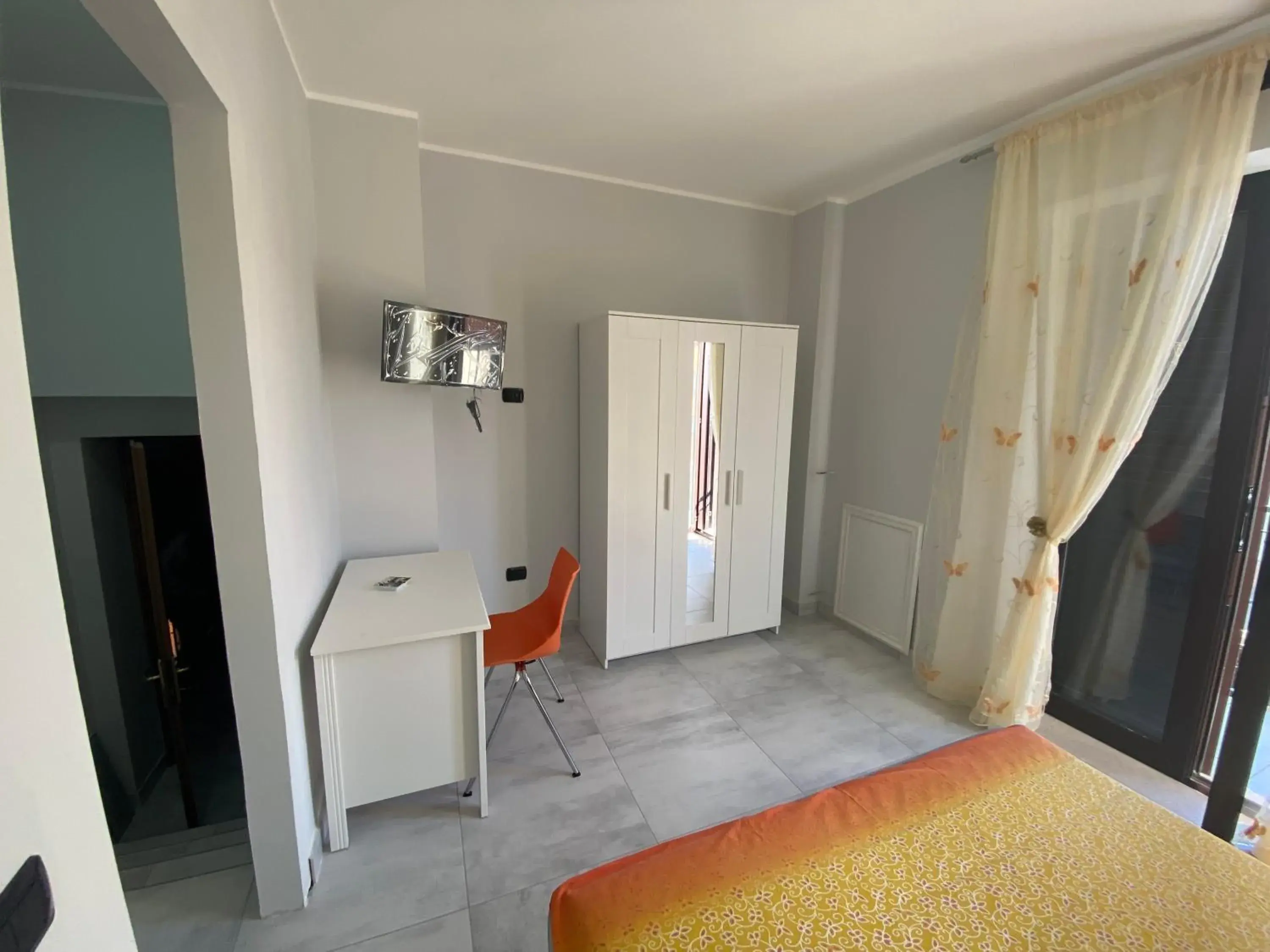 Double Room with Private Bathroom - single occupancy in B&B Santa Colomba Double Room with Private Bathroom - single occupancy in B&B Santa Colomba