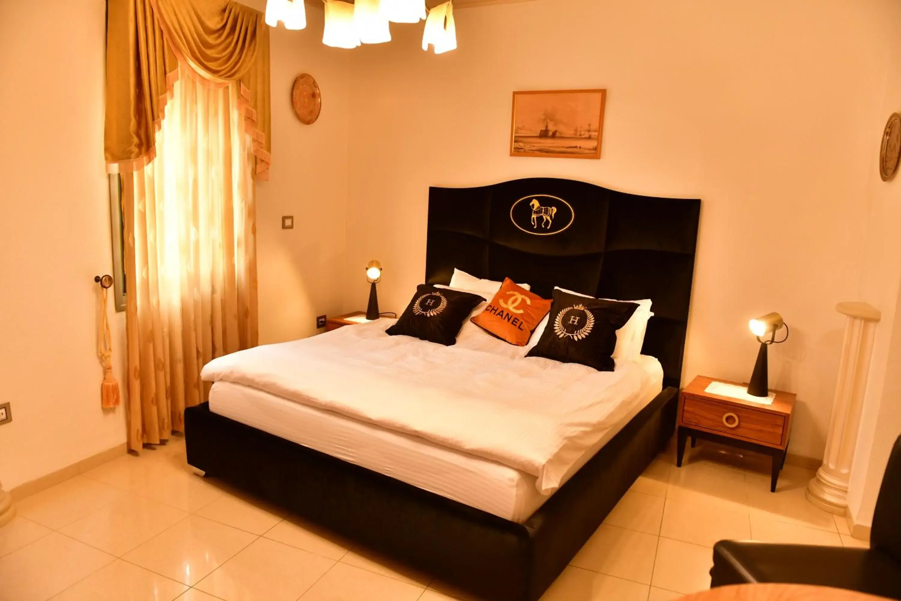 Deluxe King Studio in The German House Deluxe King Studio in The German House