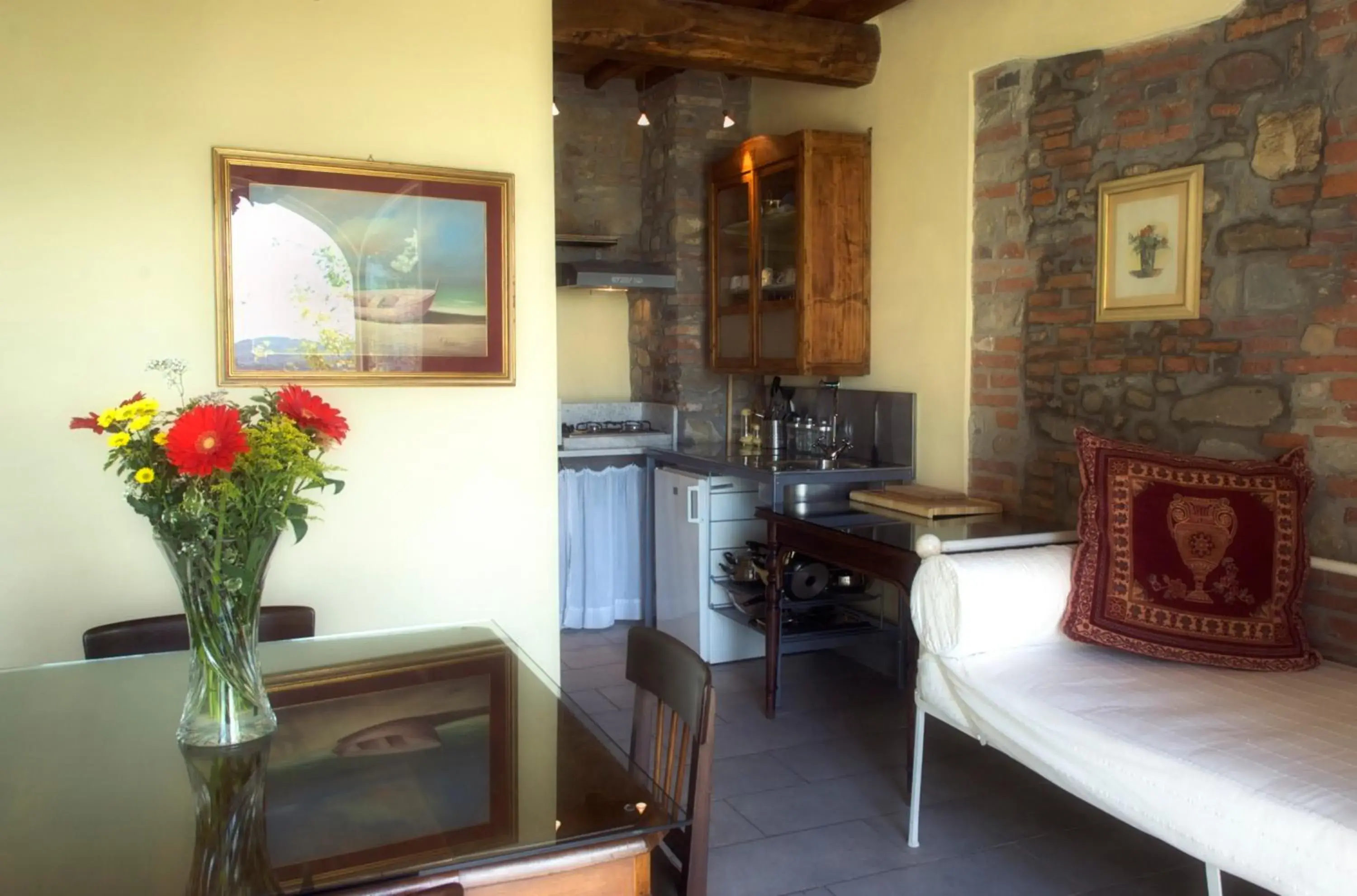 Two-Bedroom Apartment (4 Adults) in Relais Del Lago Two-Bedroom Apartment (4 Adults) in Relais Del Lago