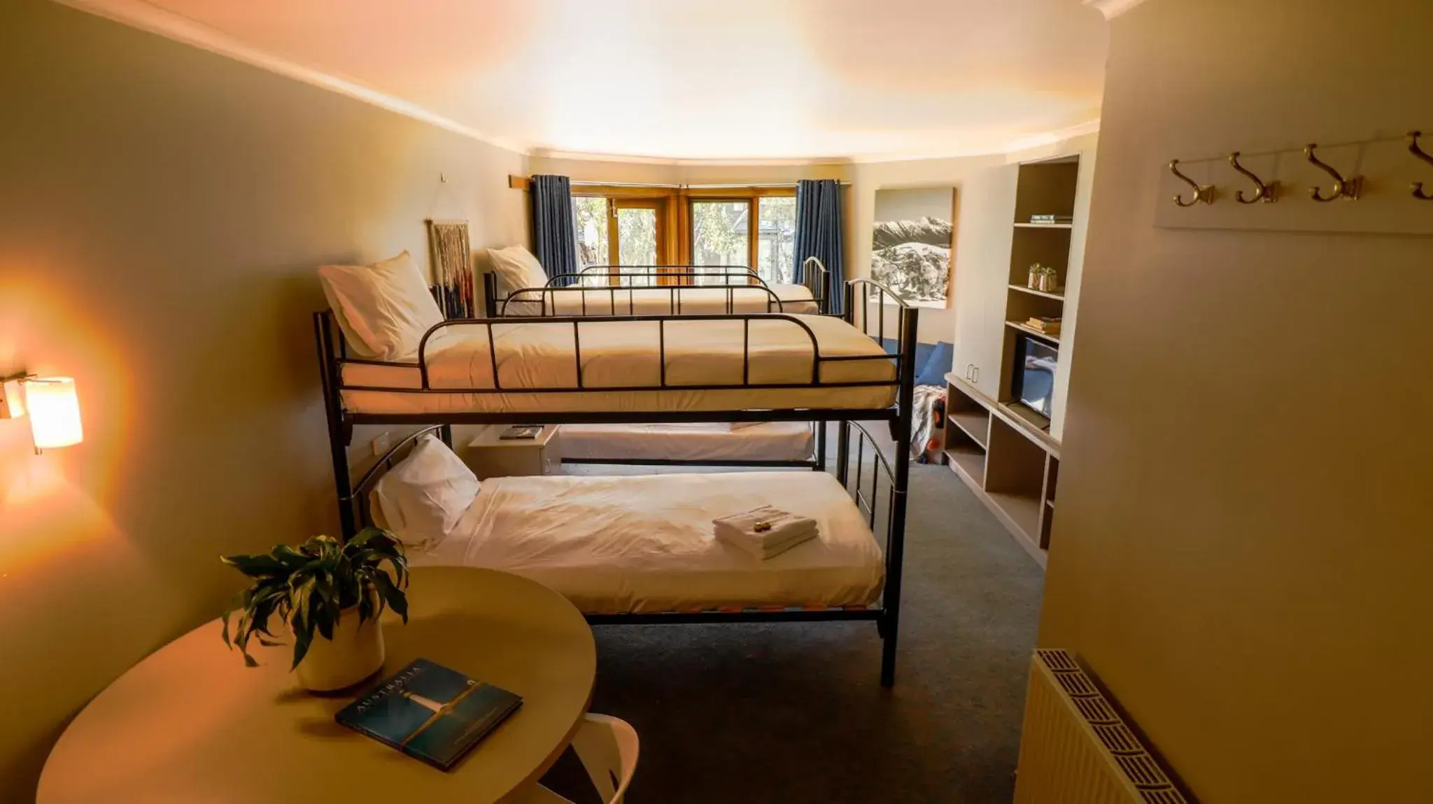 Quadruple Room in Hotel High Plains Quadruple Room in Hotel High Plains