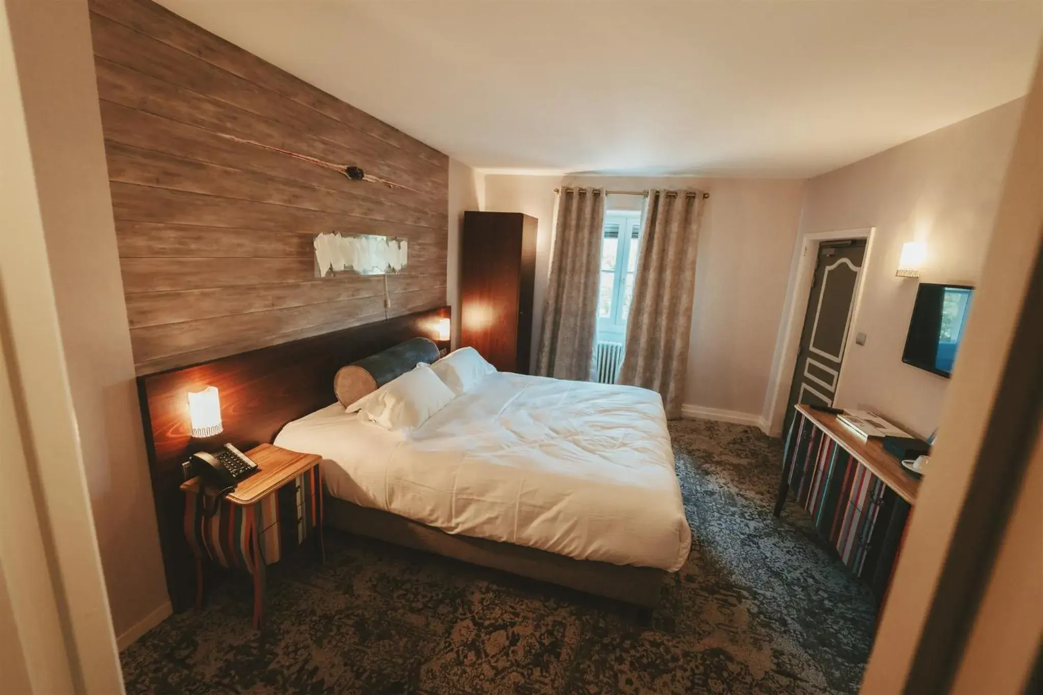 Superior Double Room in Logis Hôtels Château de La Barge Superior Double Room in Logis Hôtels Château de La Barge