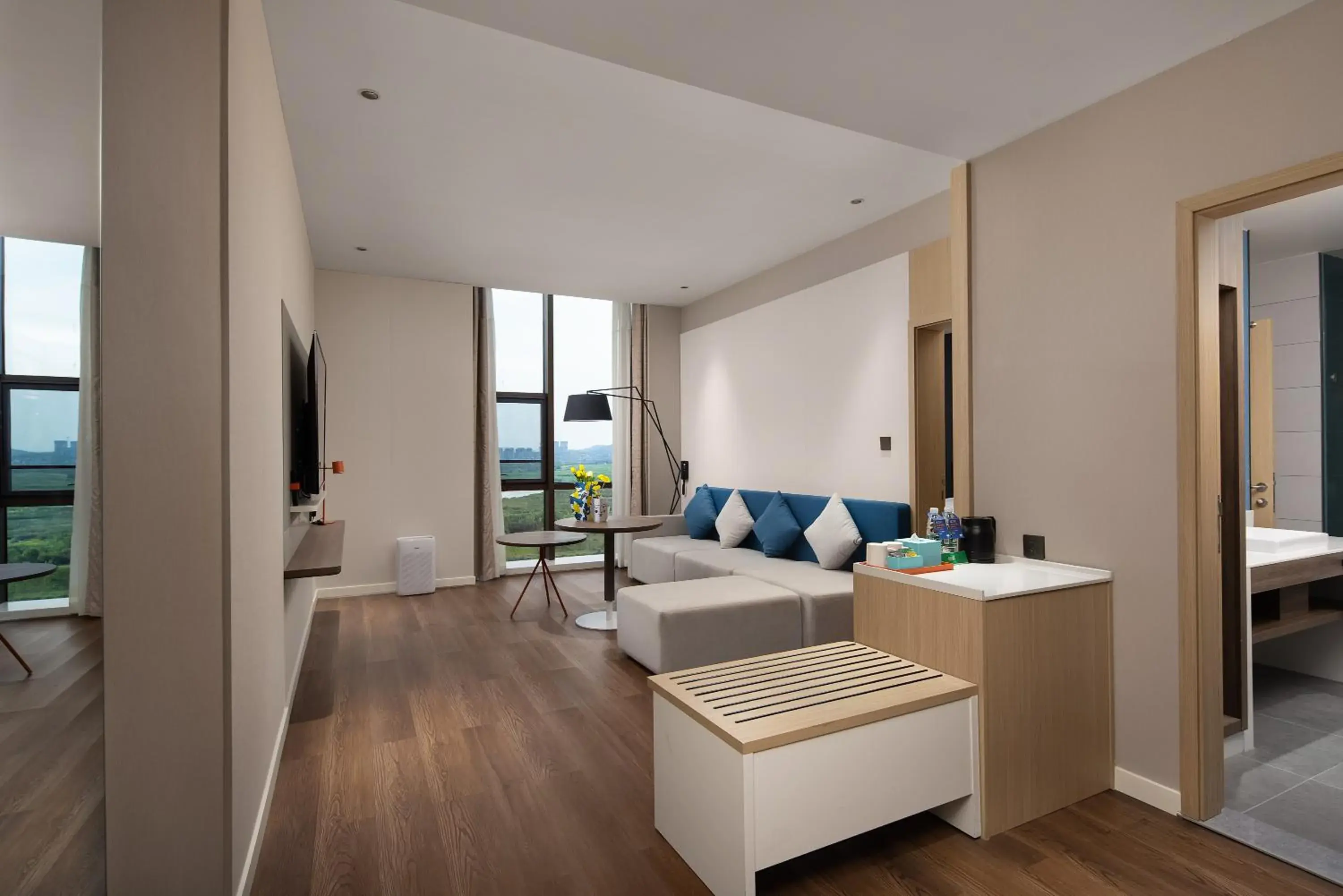 One-Bedroom Suite with River View in Holiday Inn Express Changsha University Tech City by IHG One-Bedroom Suite with River View in Holiday Inn Express Changsha University Tech City by IHG