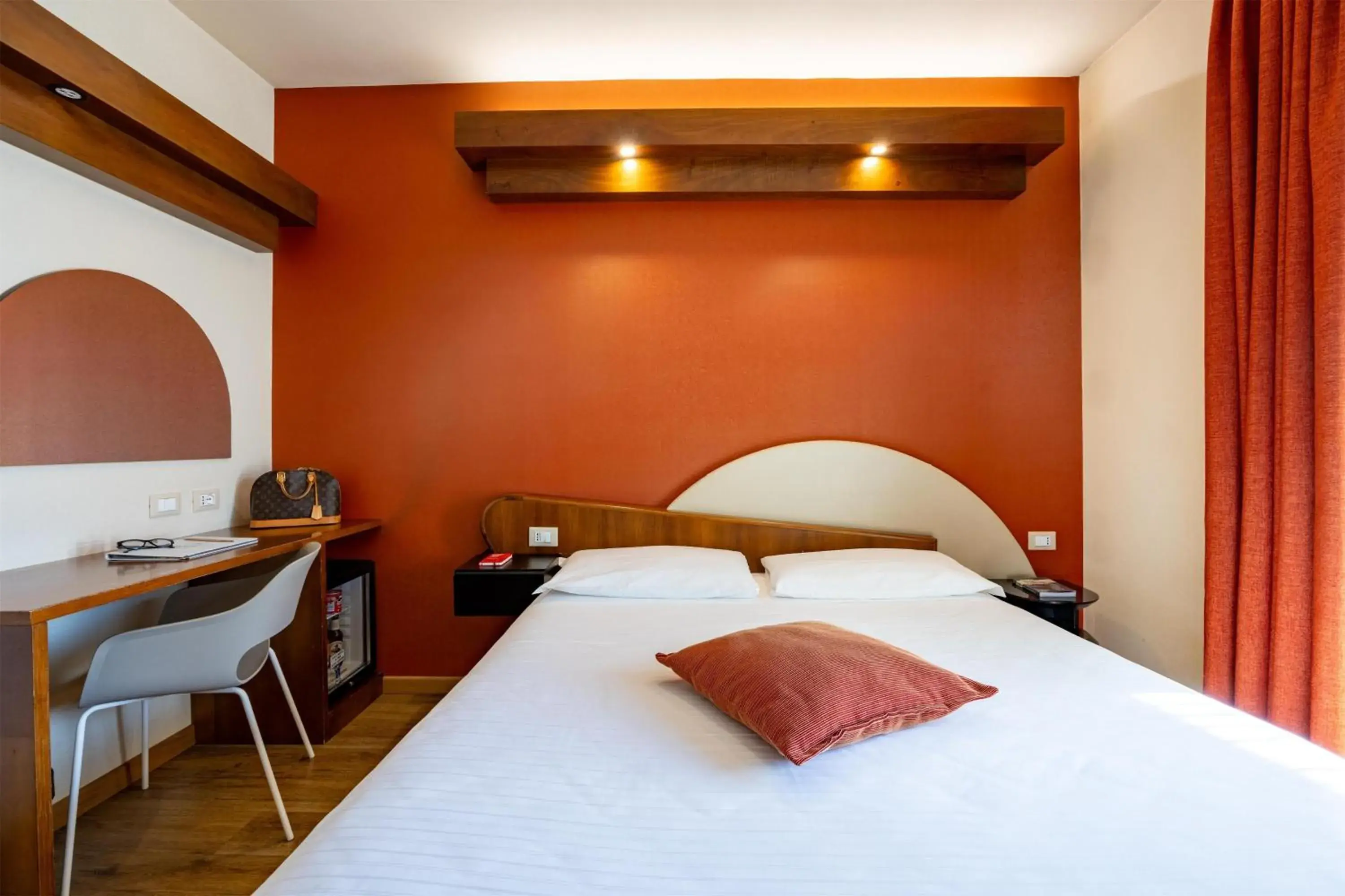 Deluxe Twin Room in La Villa - Sure Hotel Collection by Best Western Deluxe Twin Room in La Villa - Sure Hotel Collection by Best Western