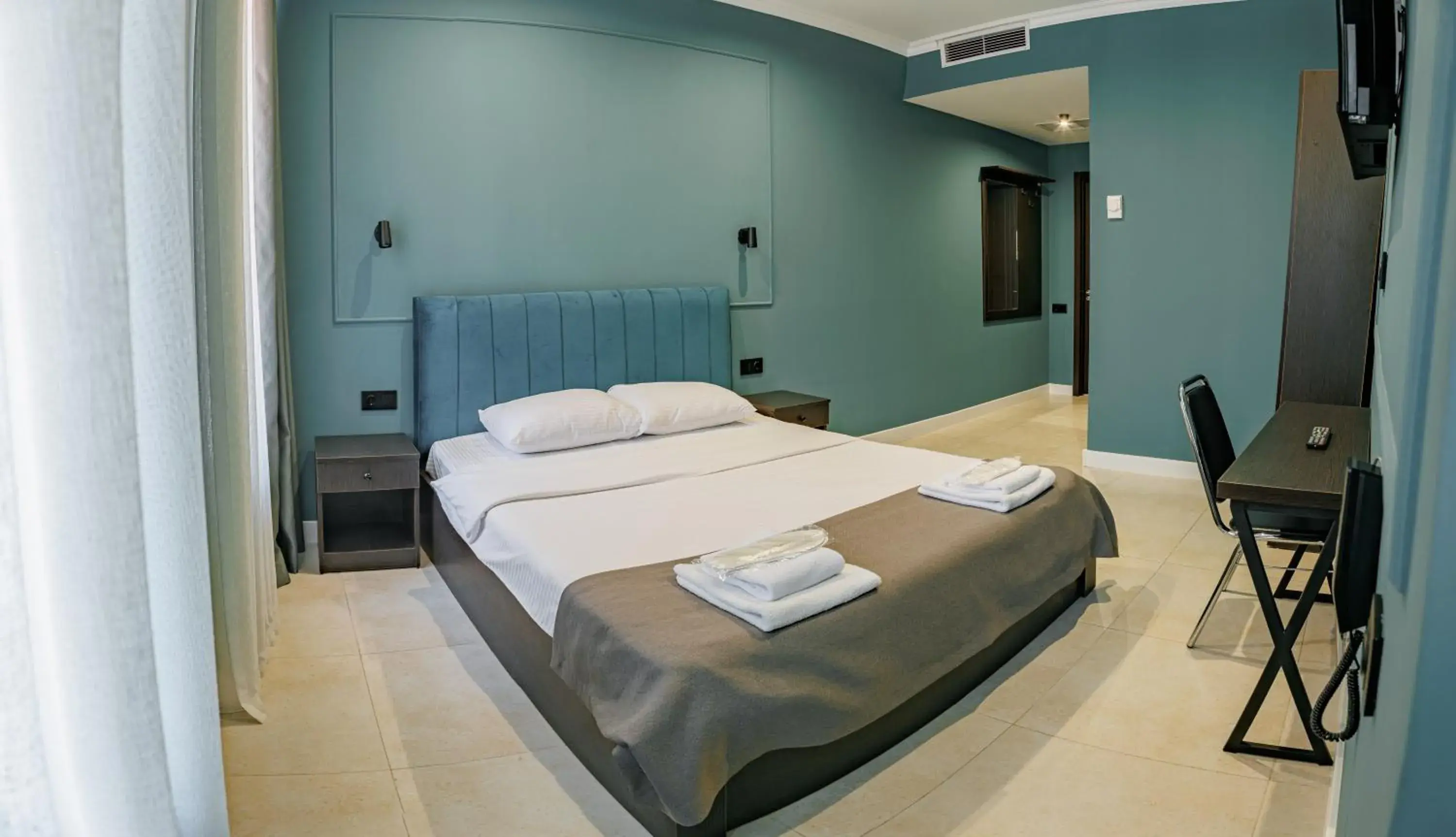 Deluxe Double Room in Route Hotel Deluxe Double Room in Route Hotel