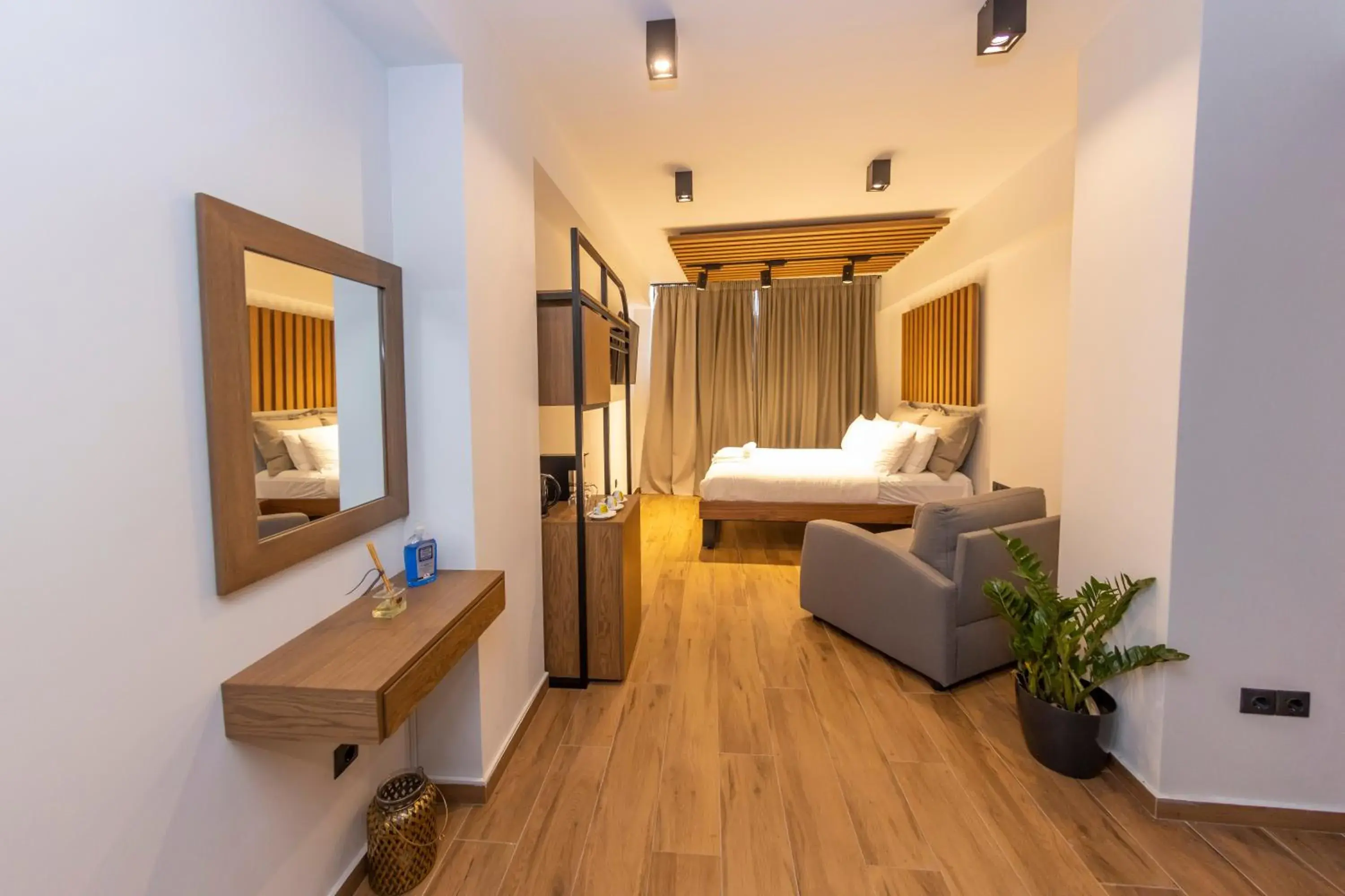 Centrally Elegant Suite by Acropolis Centrally Elegant Suite by Acropolis