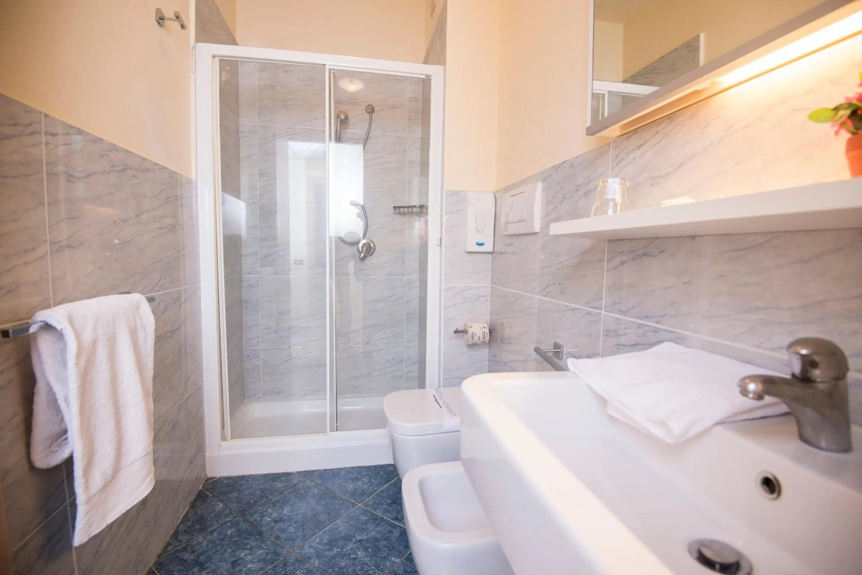 Family Room with Garden View in Hotel La Buca Del Gatto Family Room with Garden View in Hotel La Buca Del Gatto