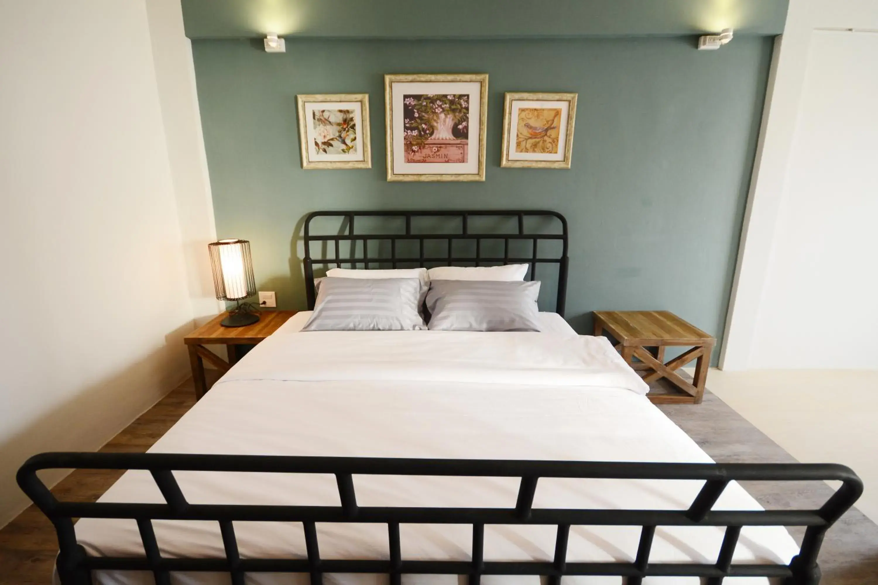 Double Room with Balcony in Hotel Toscana Trat Double Room with Balcony in Hotel Toscana Trat