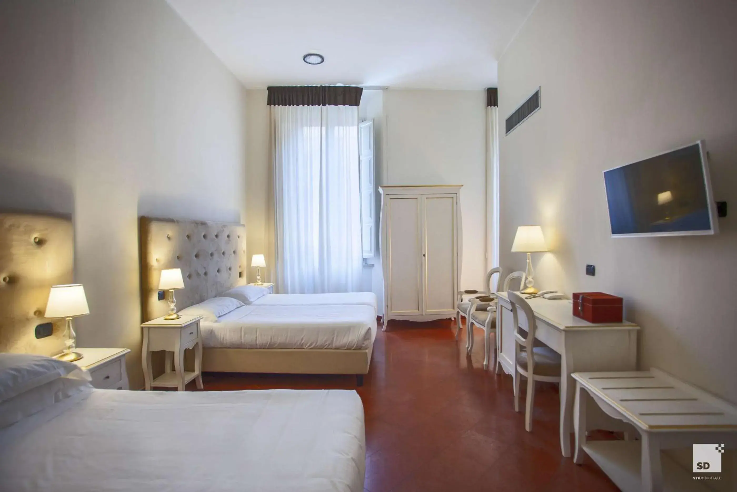 Quadruple Room in Palazzo Galletti Abbiosi Quadruple Room in Palazzo Galletti Abbiosi