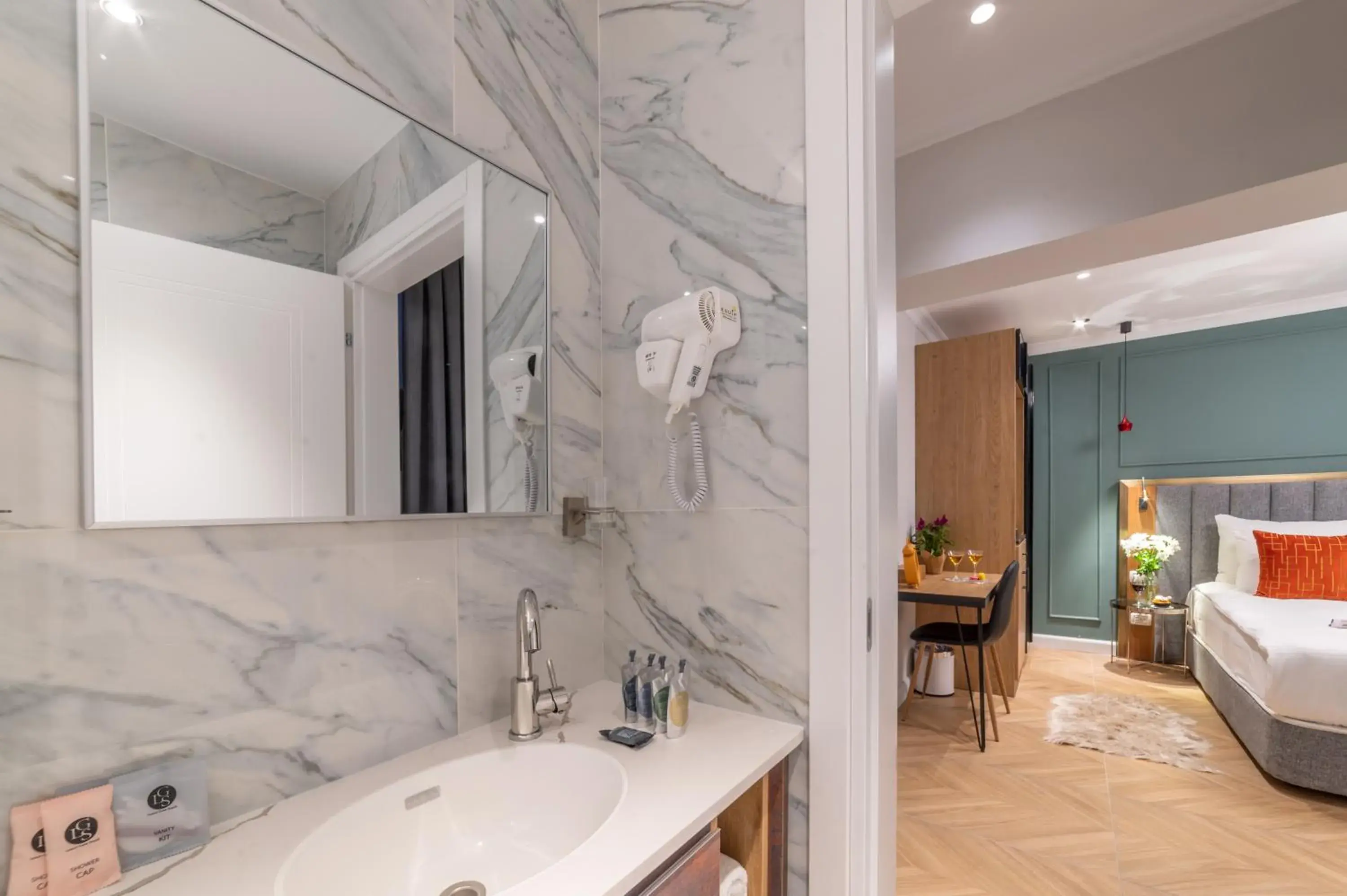 Large Standard Double Room (accessible by stairs only) in The David Story Boutique Large Standard Double Room (accessible by stairs only) in The David Story Boutique