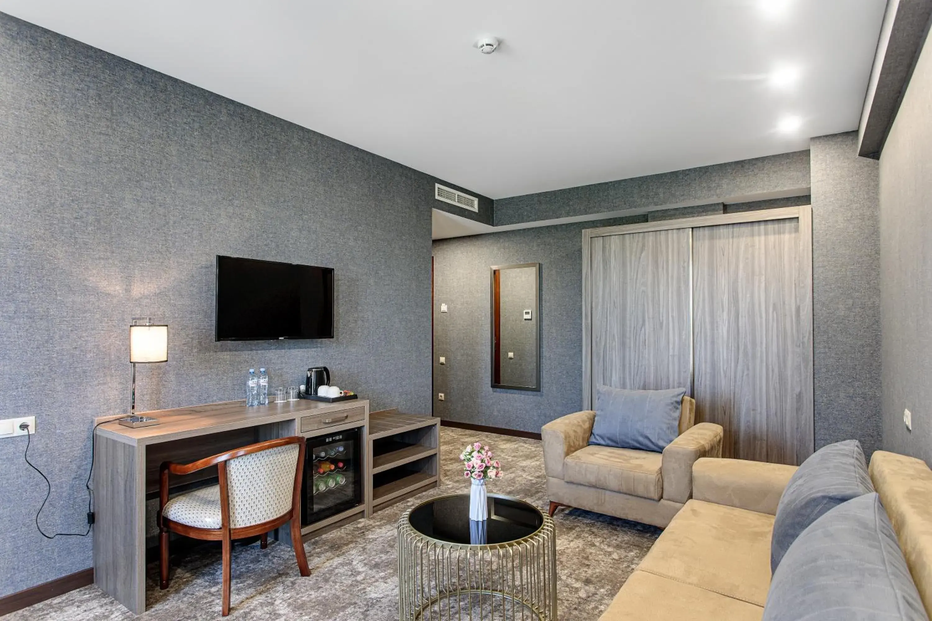 Deluxe King Suite in Vinum Hotel Deluxe King Suite in Vinum Hotel