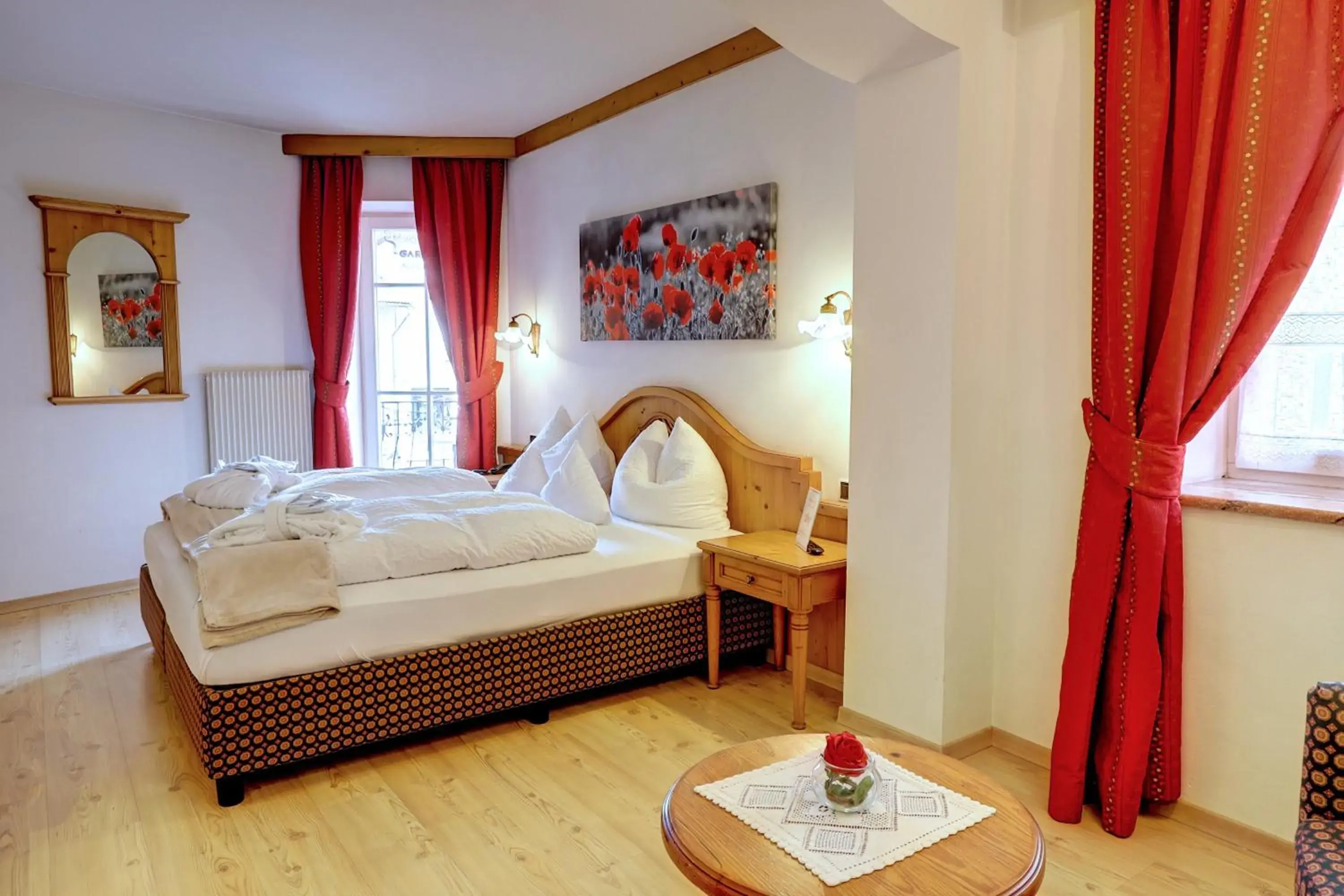 Junior Suite with Terrace with Spa Access in Central Hotel Junior Suite with Terrace with Spa Access in Central Hotel