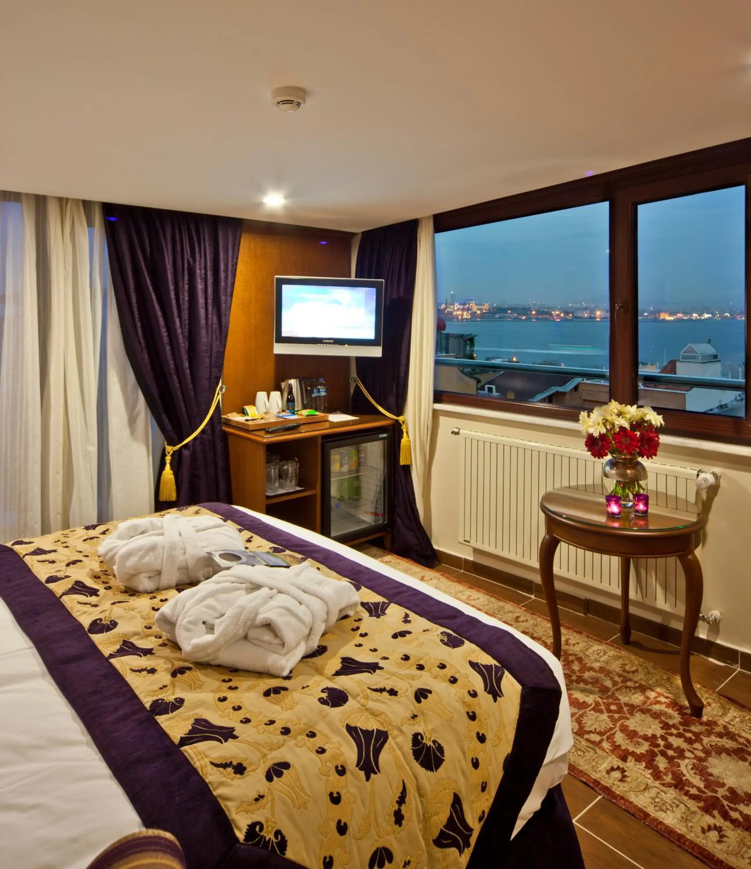 Executive Room with Balcony, Sea view or Hagia Sophia view in GLK PREMIER Acropol Suites & Spa Executive Room with Balcony, Sea view or Hagia Sophia view in GLK PREMIER Acropol Suites & Spa