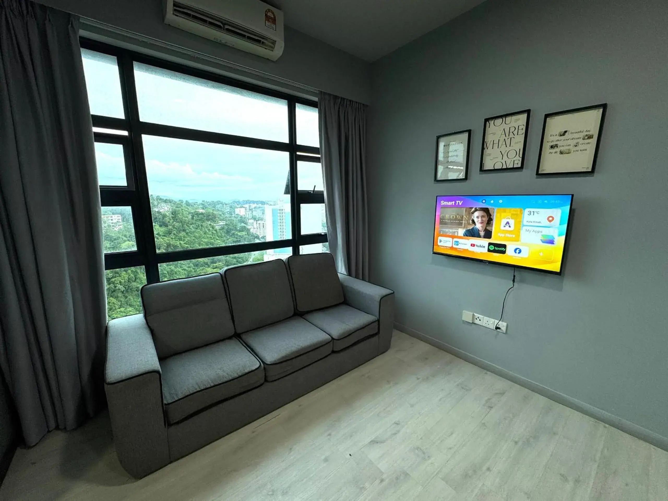 Two-Bedroom Apartment with Partial Ocean View in Sunset Seaview Vacation Condos @ Jesselton Quay Two-Bedroom Apartment with Partial Ocean View in Sunset Seaview Vacation Condos @ Jesselton Quay