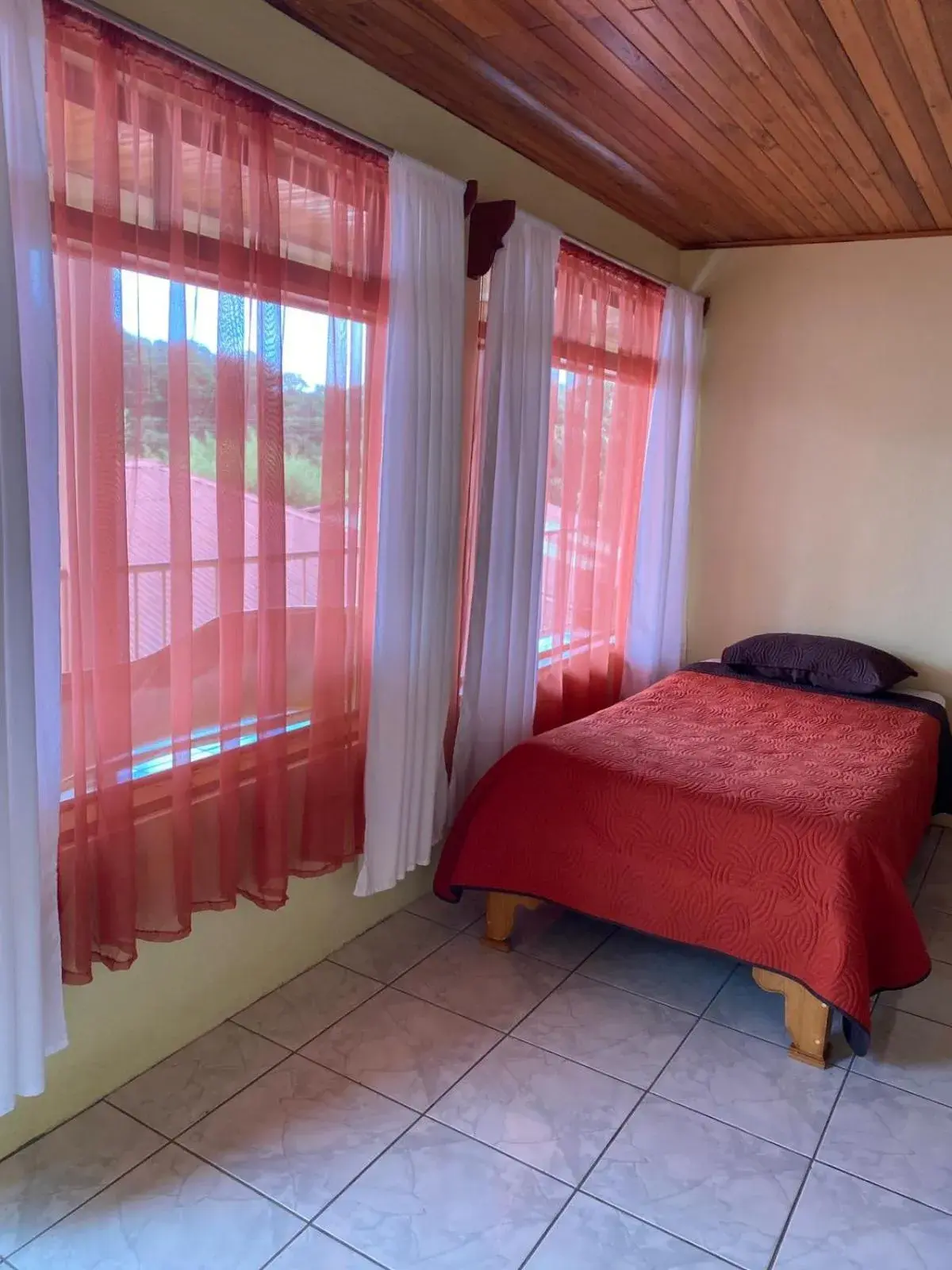 Triple Room with Balcony in Hotel La Puesta Del Sol B&B Triple Room with Balcony in Hotel La Puesta Del Sol B&B