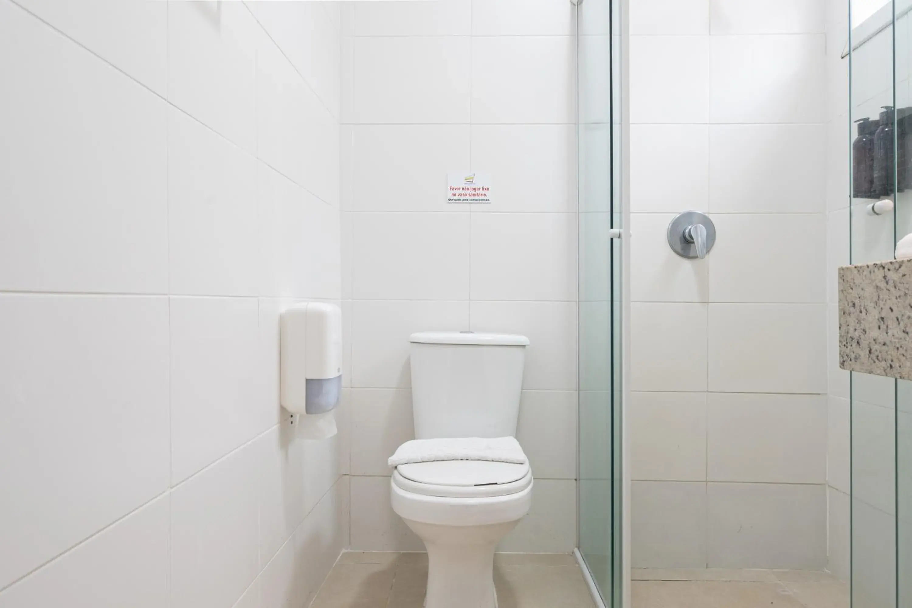 Superior Double Room in Pousada Quinta da Baleeira Superior Double Room in Pousada Quinta da Baleeira