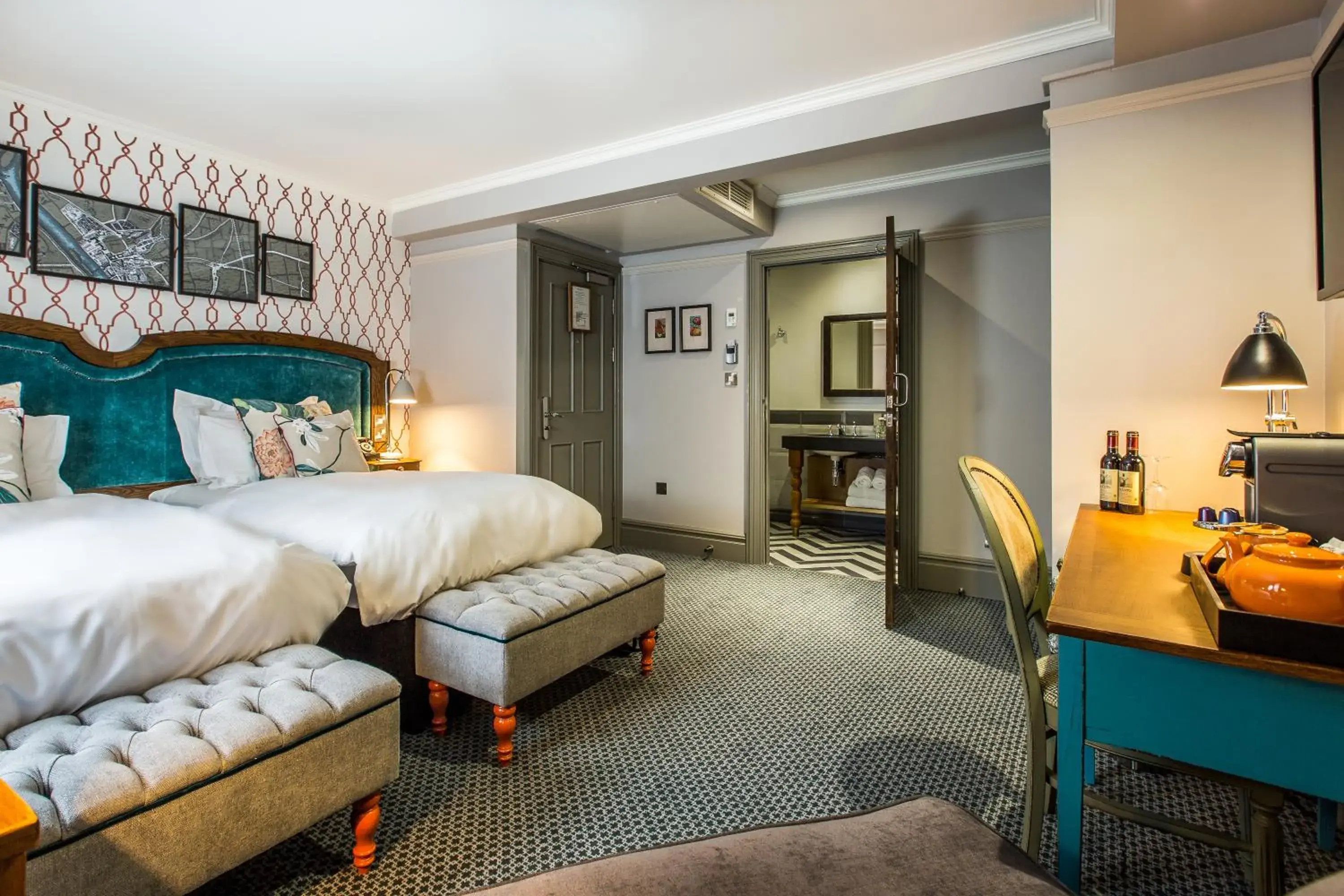 Twin Room in Orange Tree Twin Room in Orange Tree