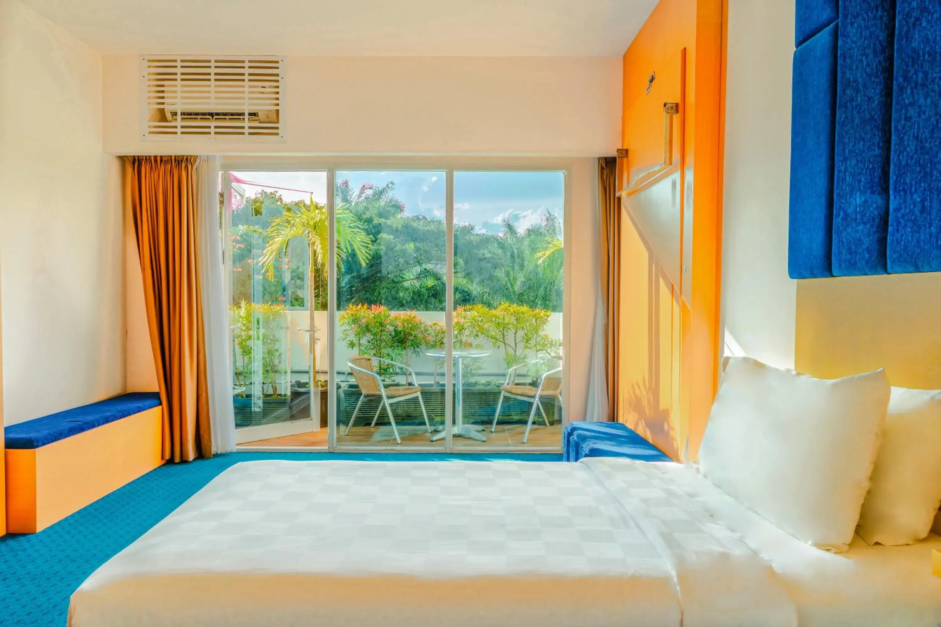 Grand Deluxe Double Room in Swiss-Belinn Malang Grand Deluxe Double Room in Swiss-Belinn Malang