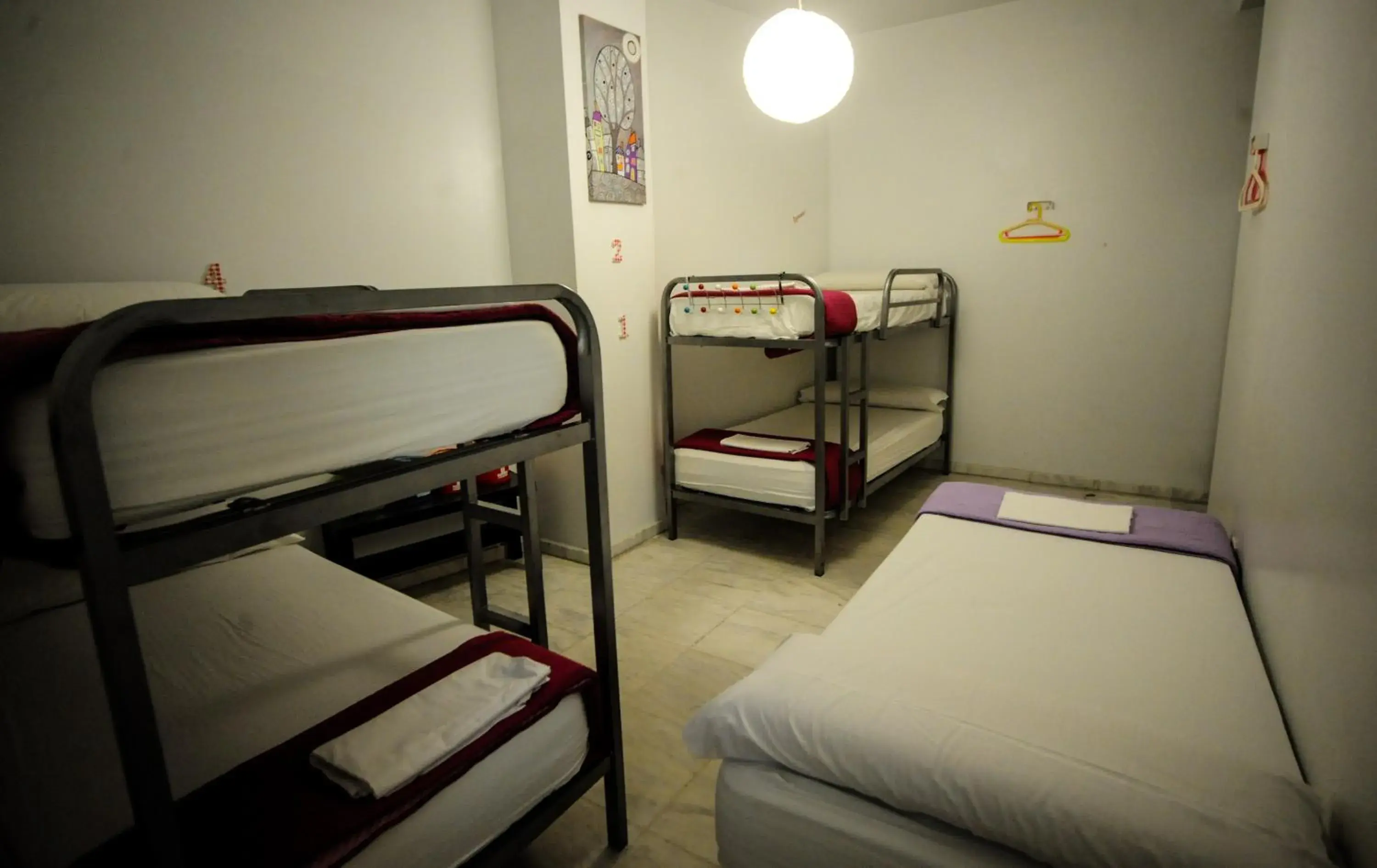 Bed in 5-Bed Mixed Dormitory in La Flamenka Hostel Bed in 5-Bed Mixed Dormitory in La Flamenka Hostel