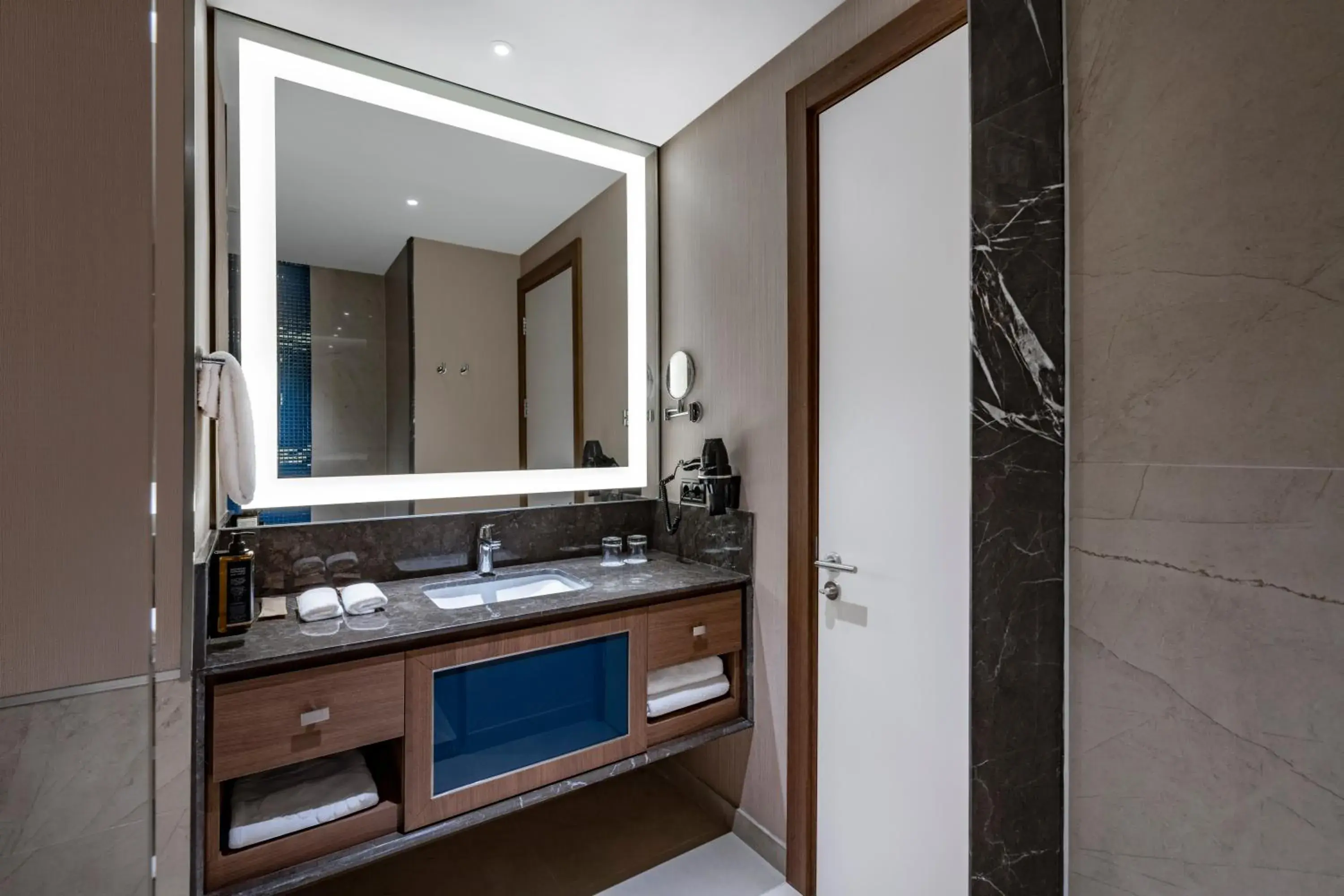 Superior Twin Room in Tbilisi Philharmonic Hotel by Mercure Superior Twin Room in Tbilisi Philharmonic Hotel by Mercure