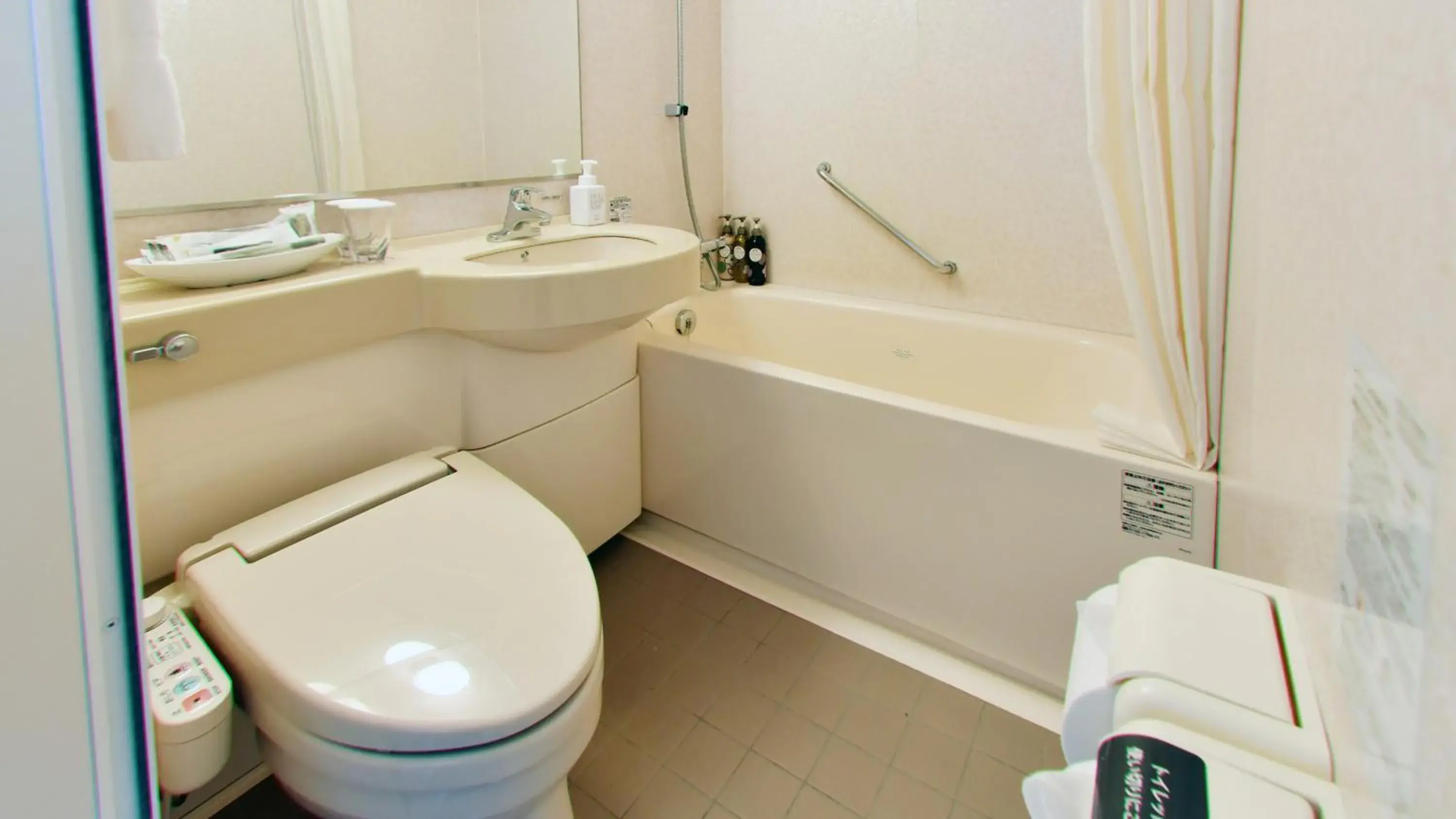 Twin Room - Smoking in Richmond Hotel Hamamatsu Twin Room - Smoking in Richmond Hotel Hamamatsu