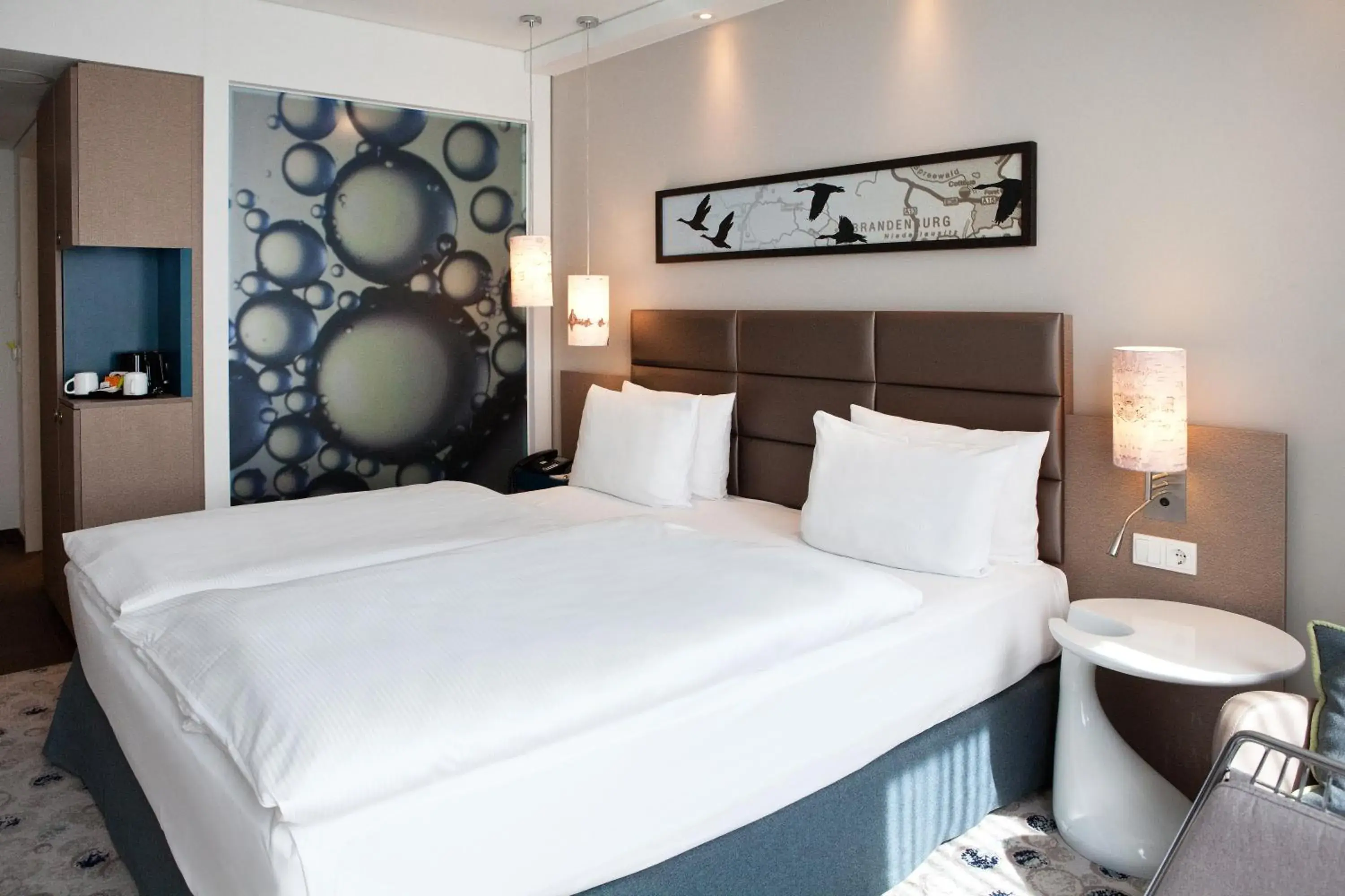 Standard King Room with Courtyard View in Holiday Inn Berlin City East Side by IHG Standard King Room with Courtyard View in Holiday Inn Berlin City East Side by IHG