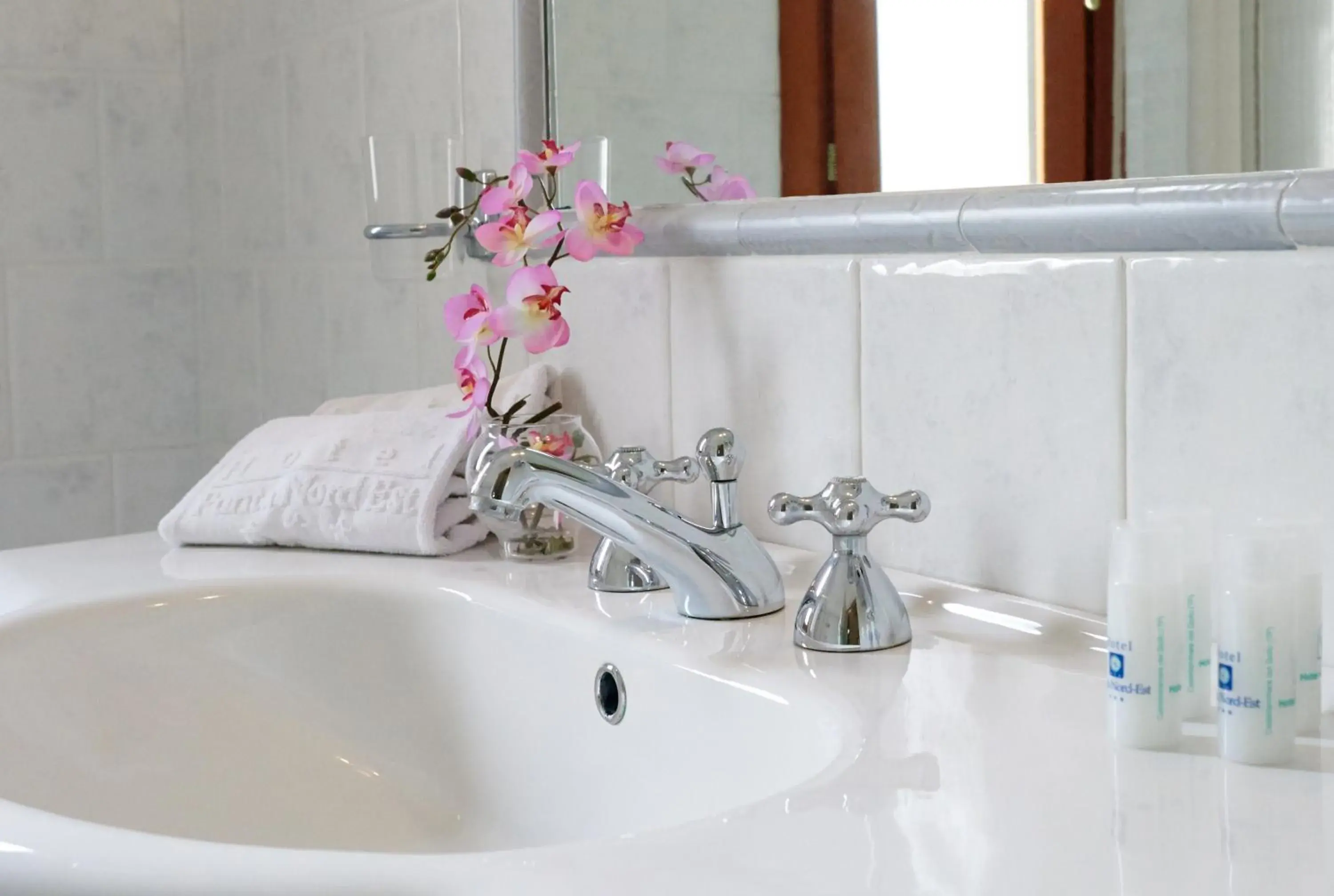 Junior Suite with Sea View (2 Adults) in Hotel Punta Nord Est Junior Suite with Sea View (2 Adults) in Hotel Punta Nord Est