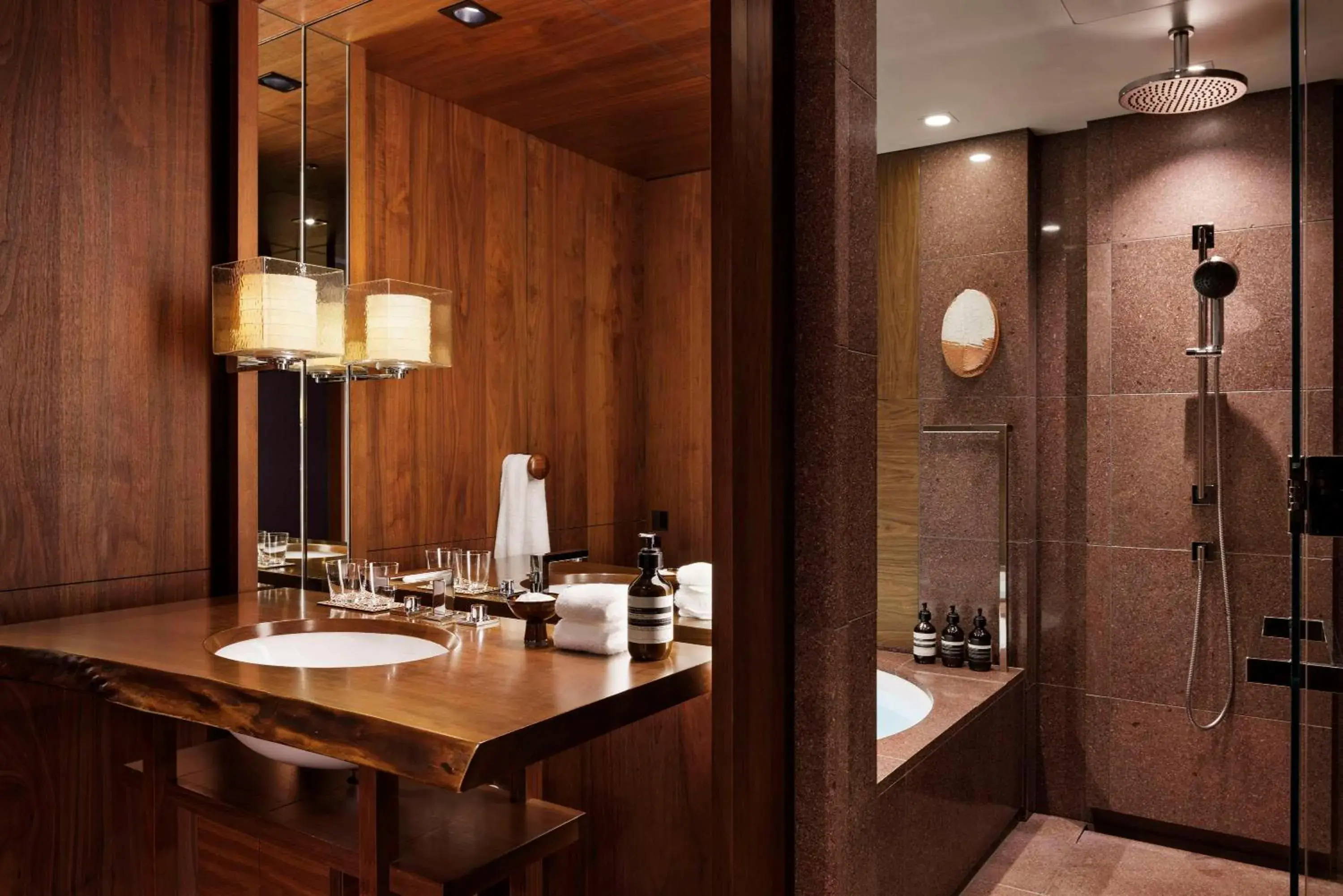 Twin Room in Andaz Tokyo - A Concept by Hyatt Twin Room in Andaz Tokyo - A Concept by Hyatt