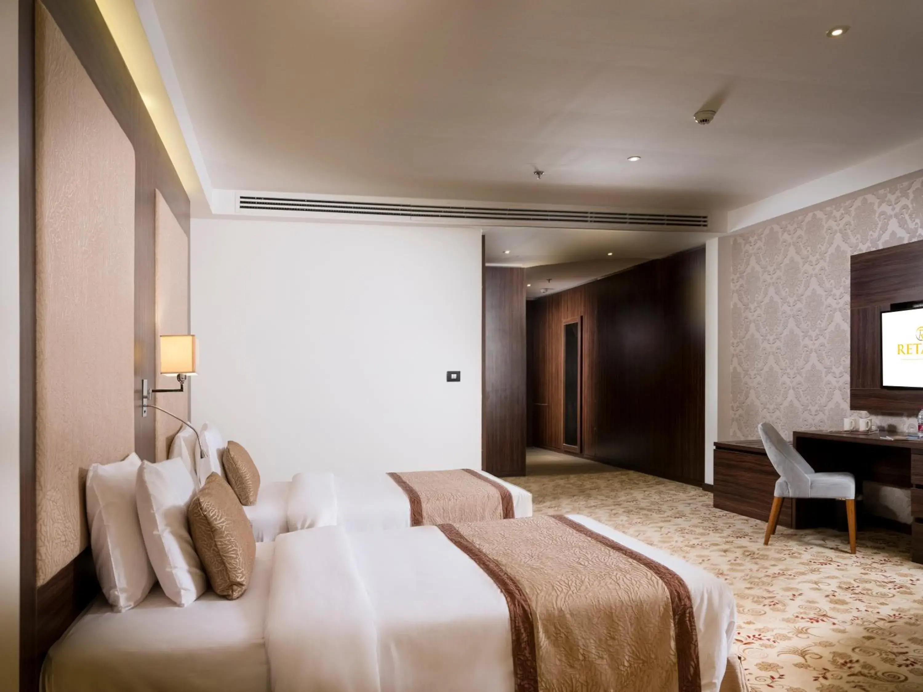 Deluxe Twin Room in Retaj Inn Al Wakrah Deluxe Twin Room in Retaj Inn Al Wakrah