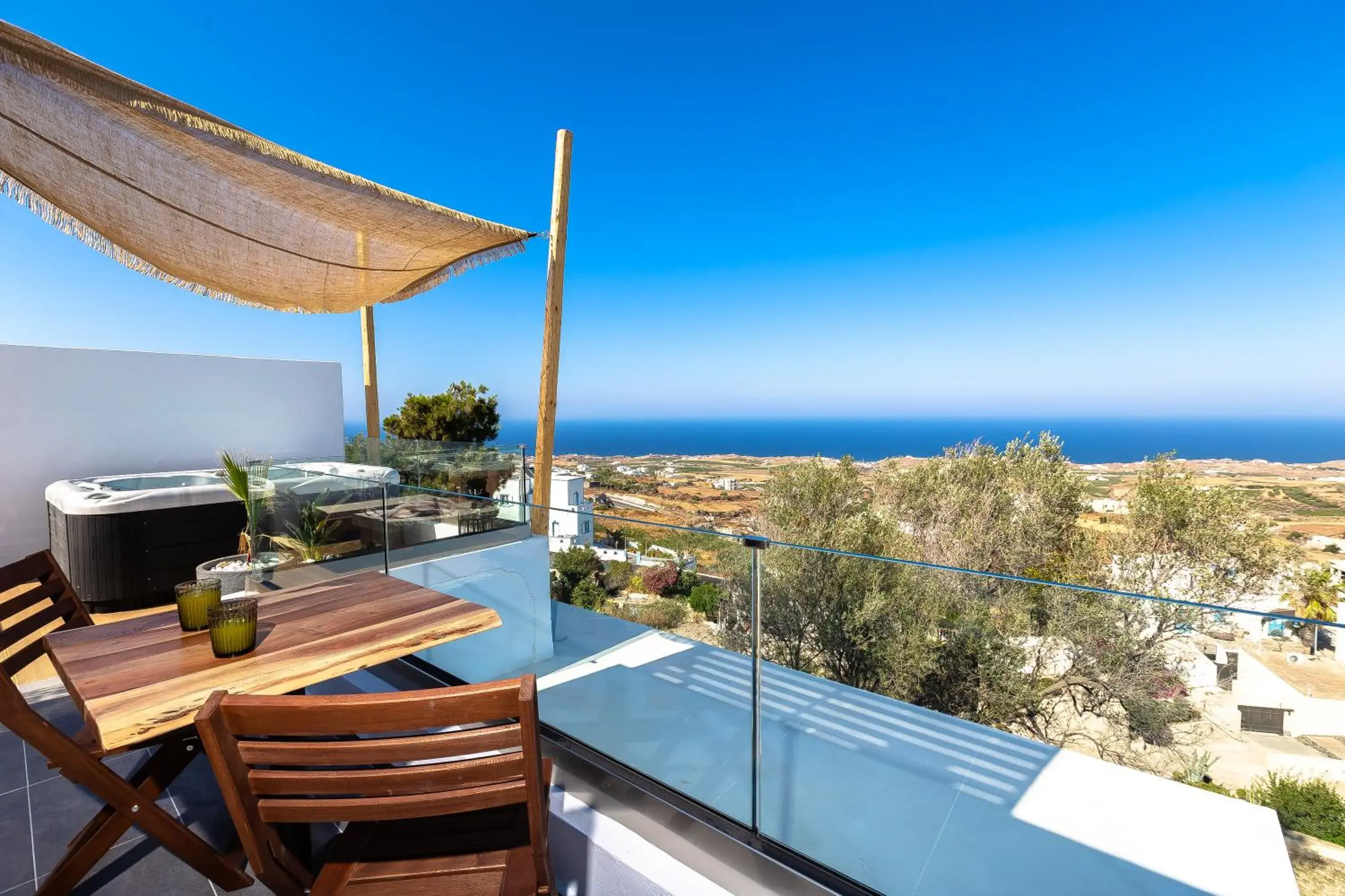 Junior Suite with Sea View and Jetted Tub in Divino Suites Junior Suite with Sea View and Jetted Tub in Divino Suites