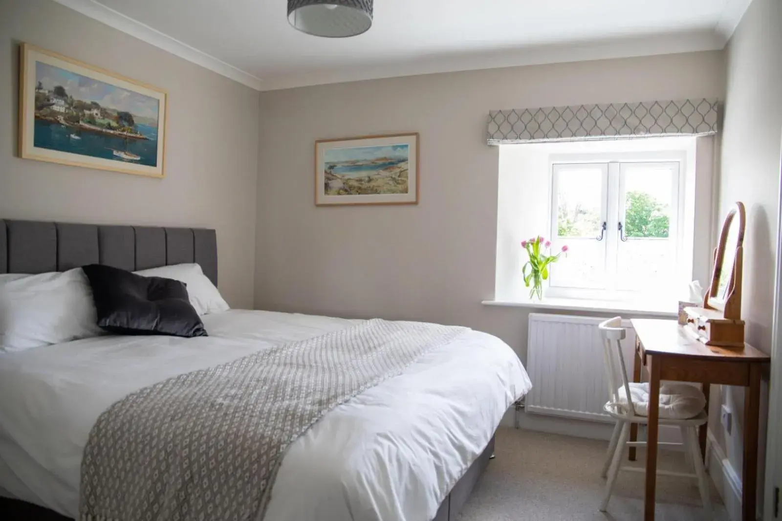 Double or Twin Room with Private Bathroom in Tresithick Vean Bed and Breakfast Double or Twin Room with Private Bathroom in Tresithick Vean Bed and Breakfast