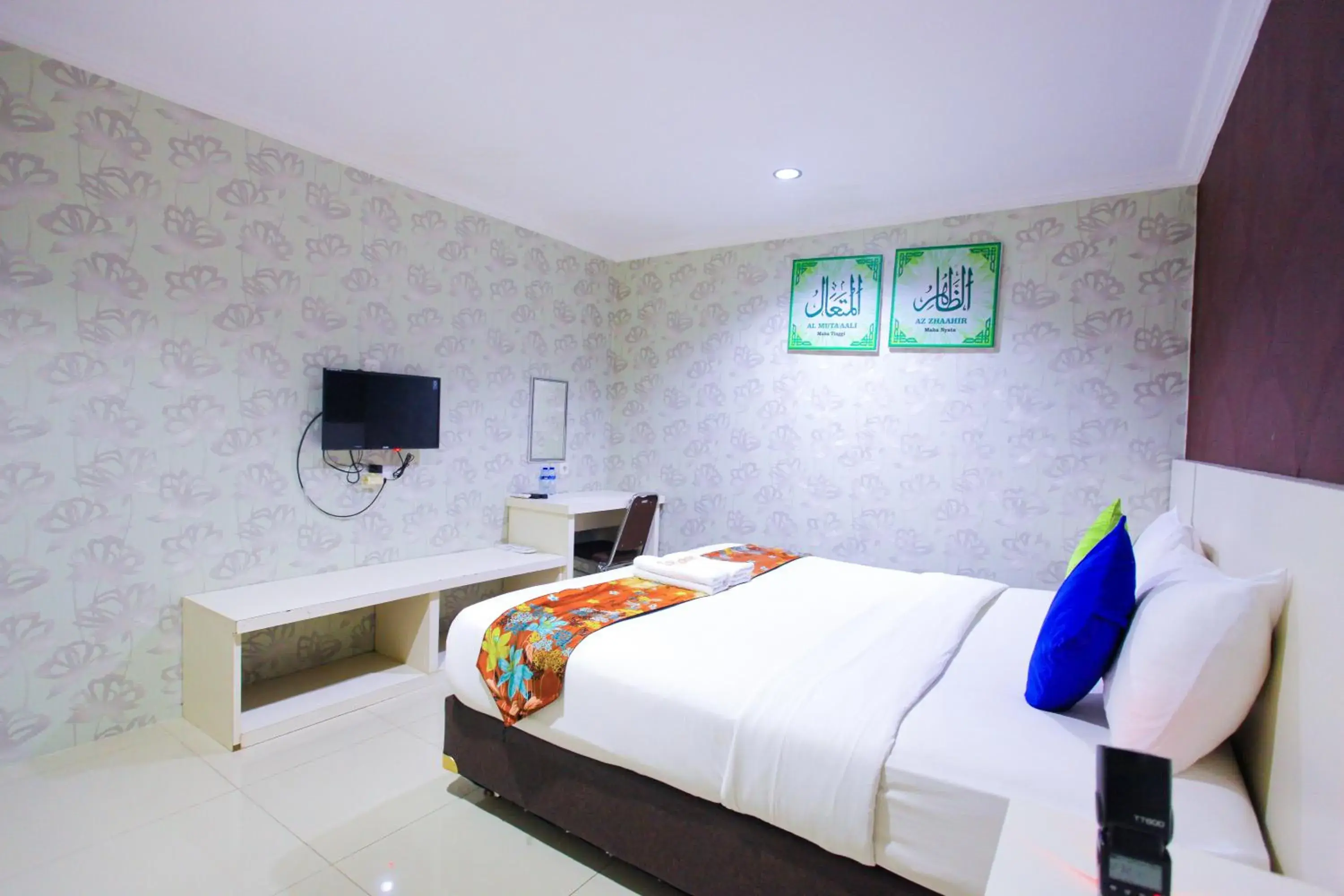 Standard Double Room in The Djakarta Anandita Syariah Hotel Standard Double Room in The Djakarta Anandita Syariah Hotel