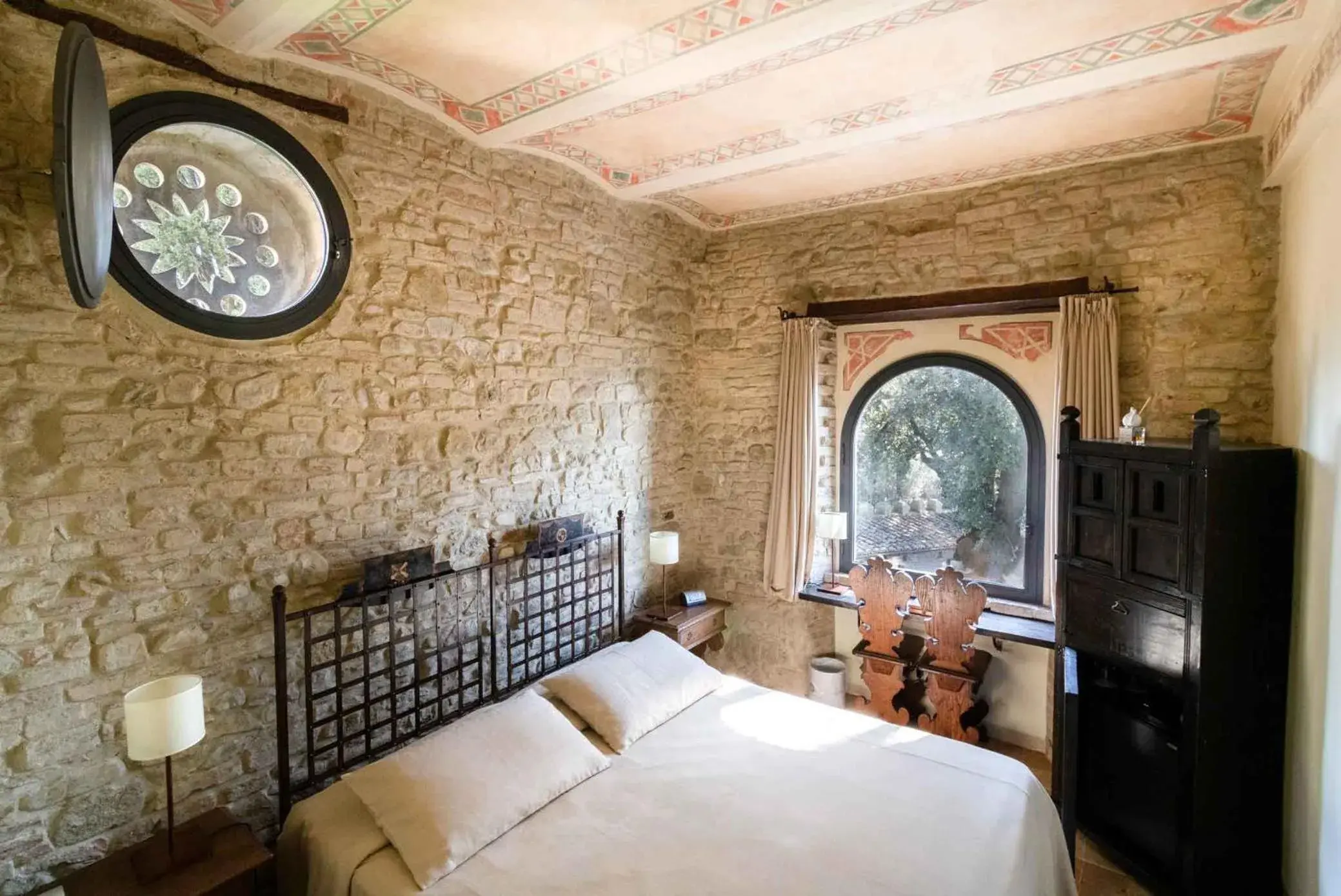Classic Double Room in Castello Di Monterone Classic Double Room in Castello Di Monterone