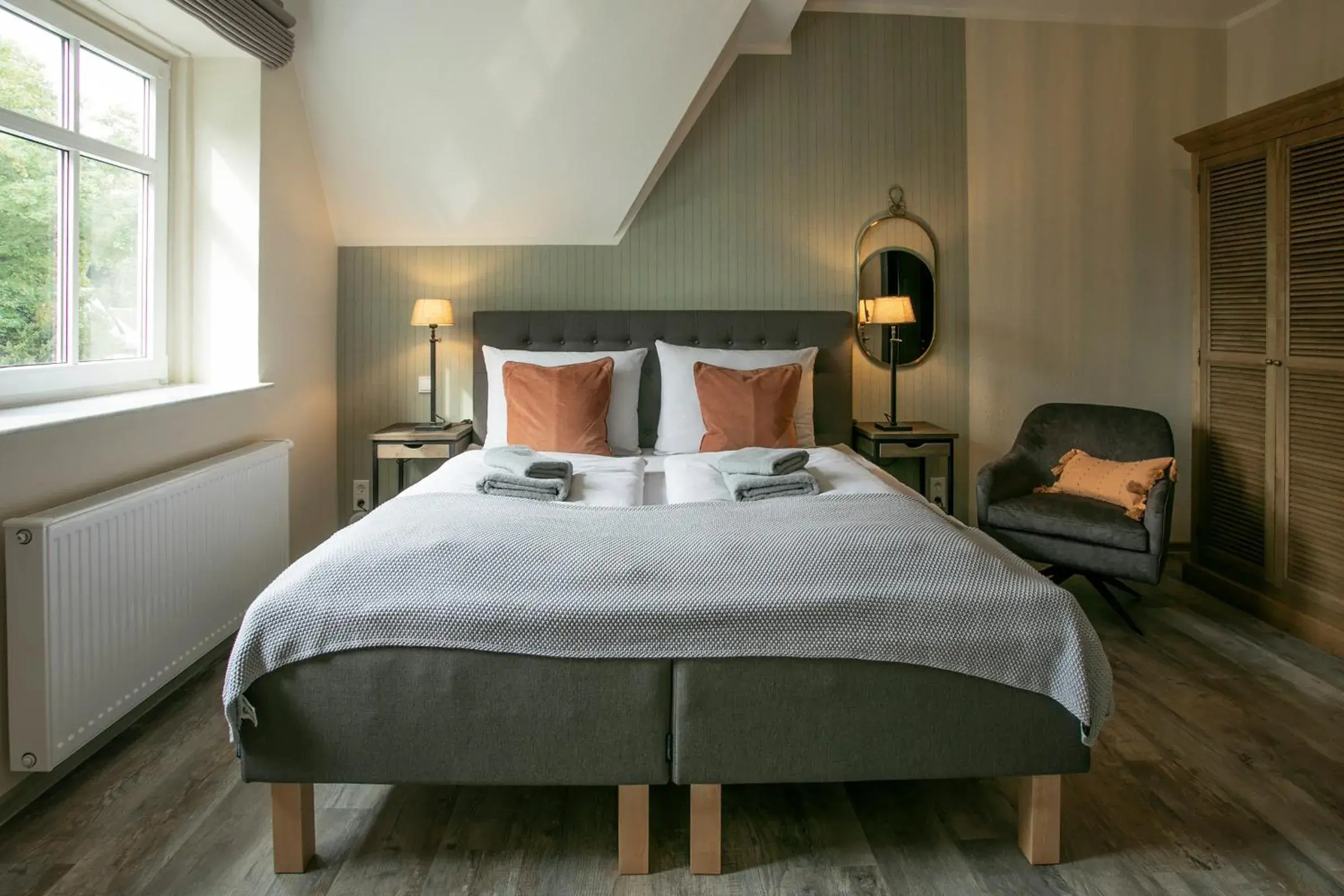 Large Double Room in Himmelreich im Schlosshotel Braunfels Large Double Room in Himmelreich im Schlosshotel Braunfels