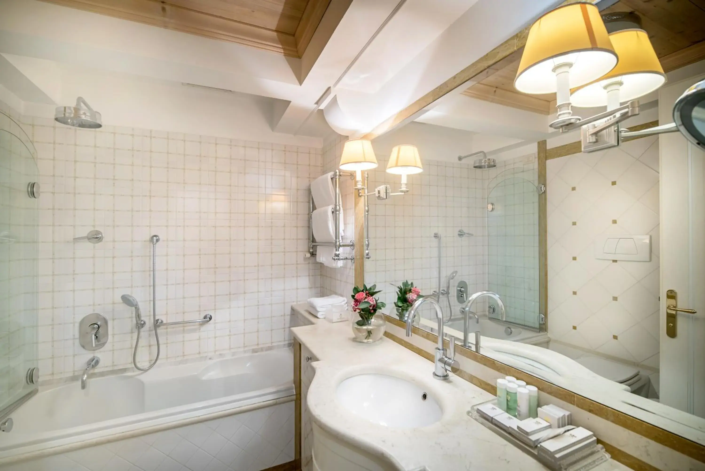 Deluxe Double or Twin Room in Villa Franceschi Hotel & Resort Deluxe Double or Twin Room in Villa Franceschi Hotel & Resort