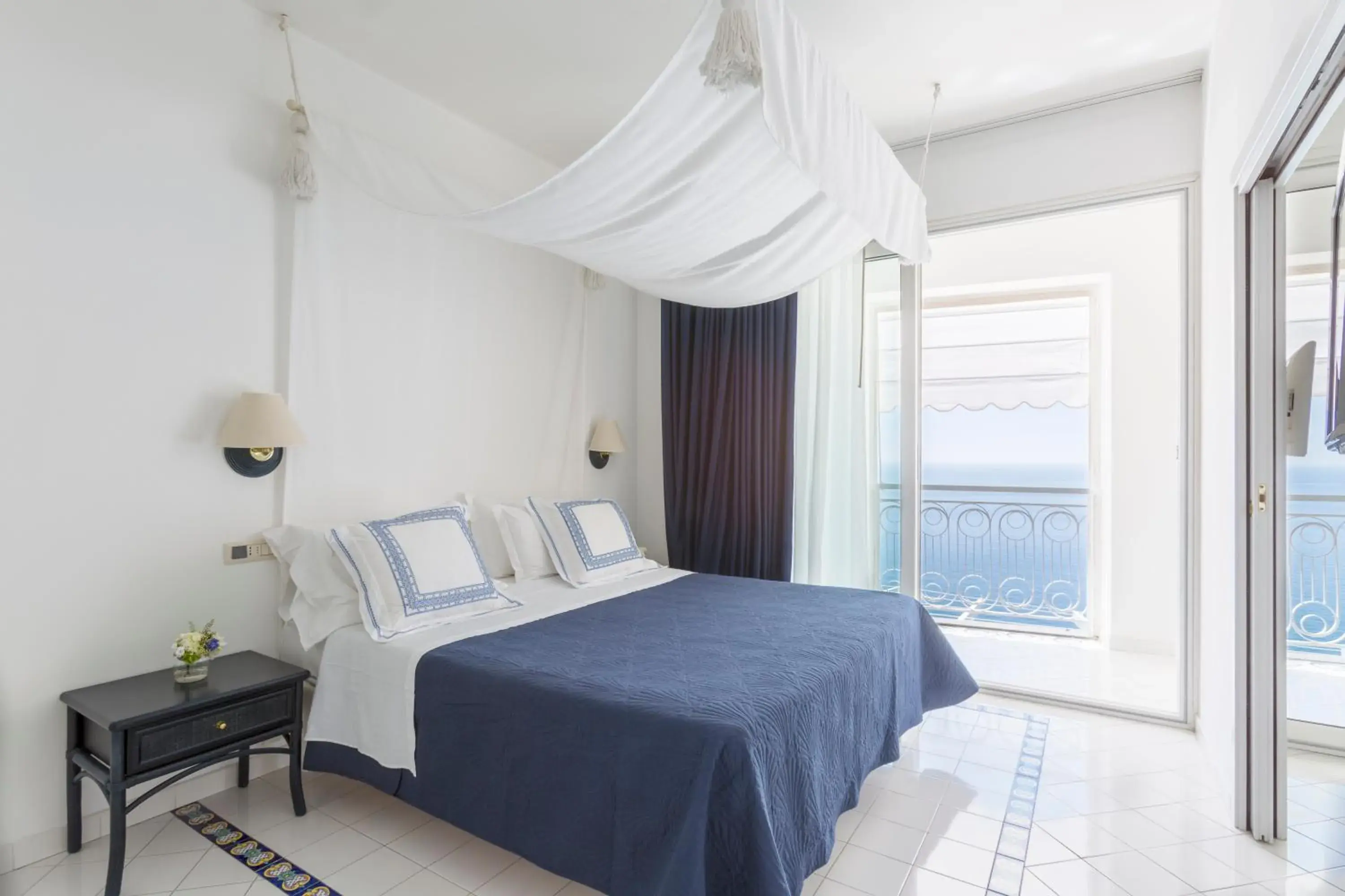 Junior Suite with Sea View in Hotel Club Due Torri Junior Suite with Sea View in Hotel Club Due Torri