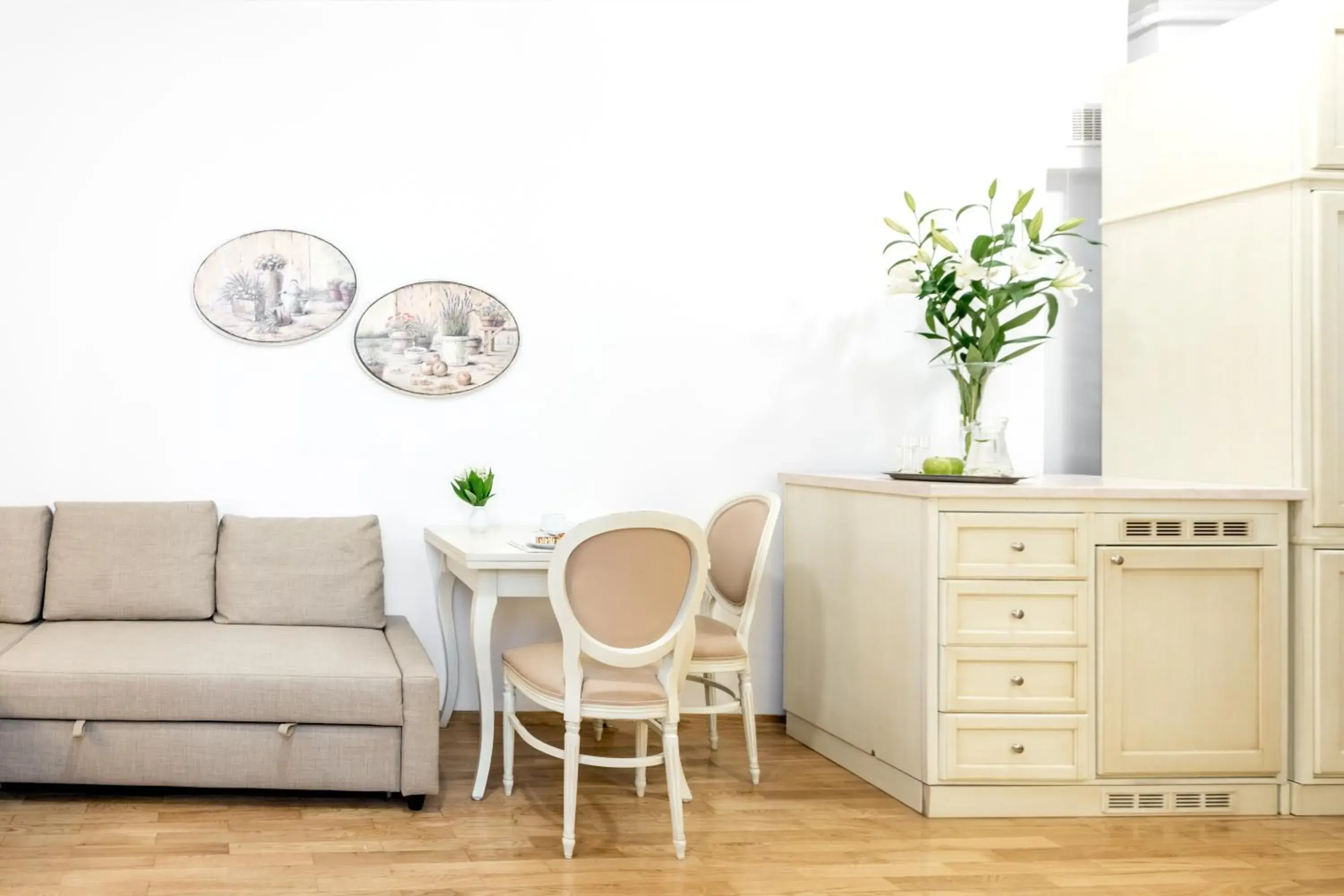 Studio Suite in Residence St. Andrew's Palace Studio Suite in Residence St. Andrew's Palace